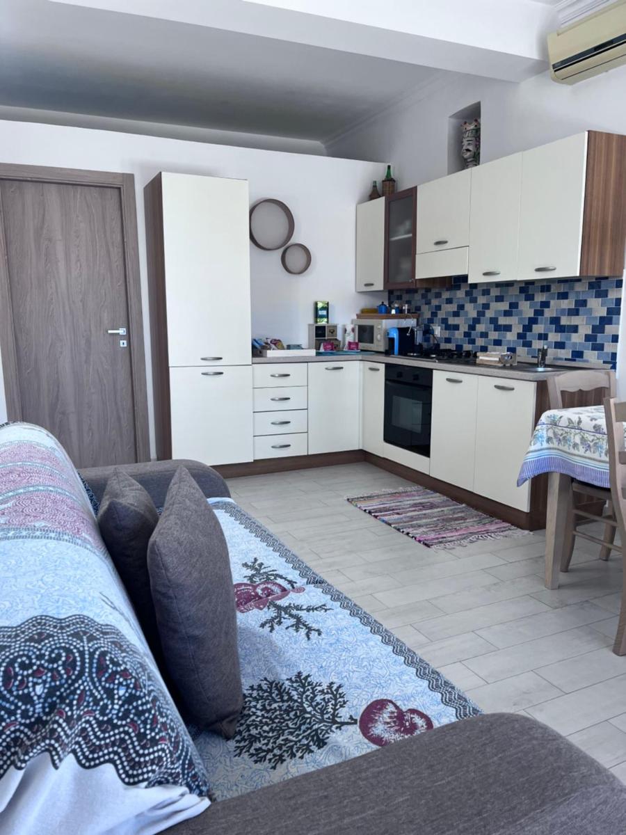 One-Bedroom Apartment - Photo 6