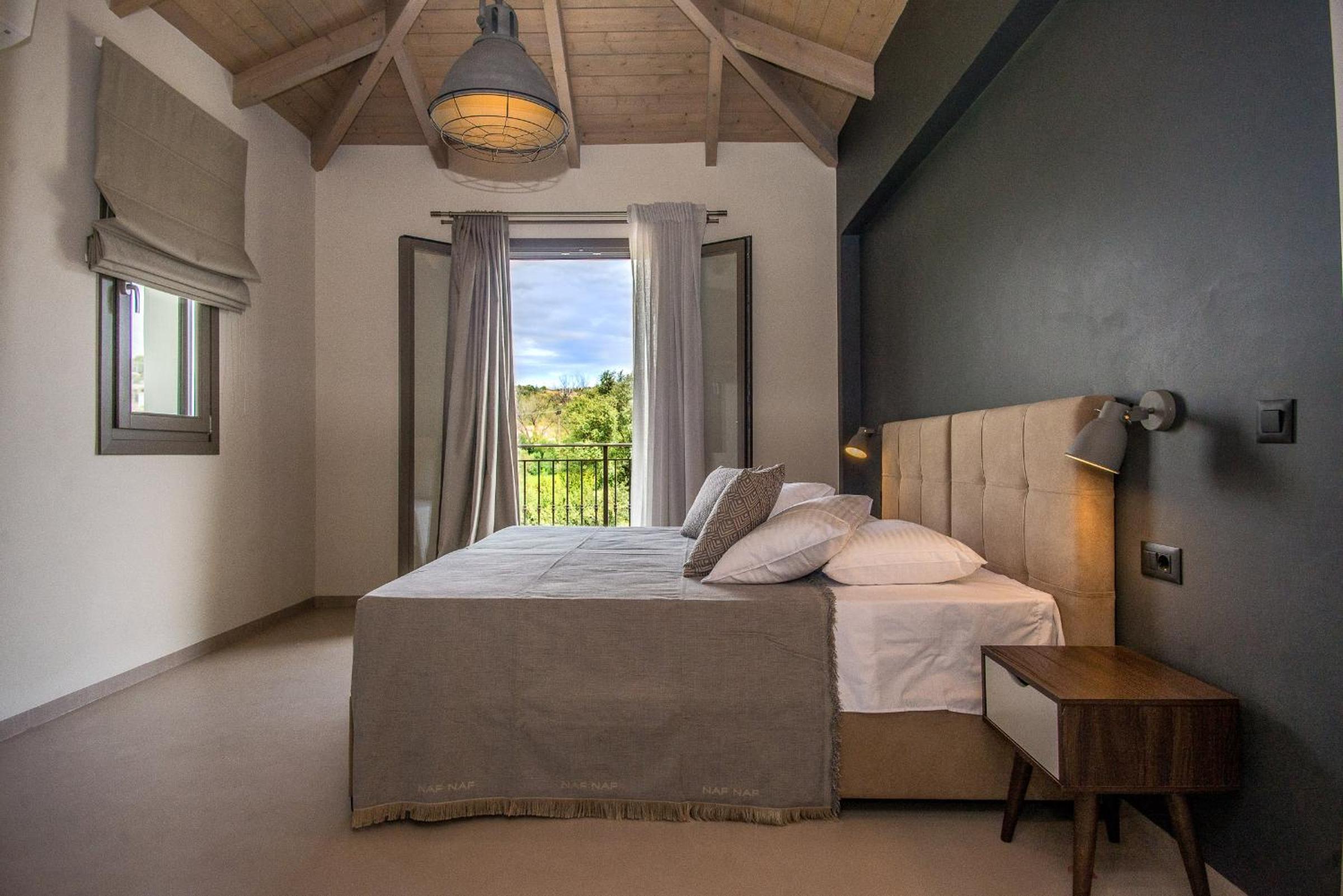 Villa com Piscina Privada