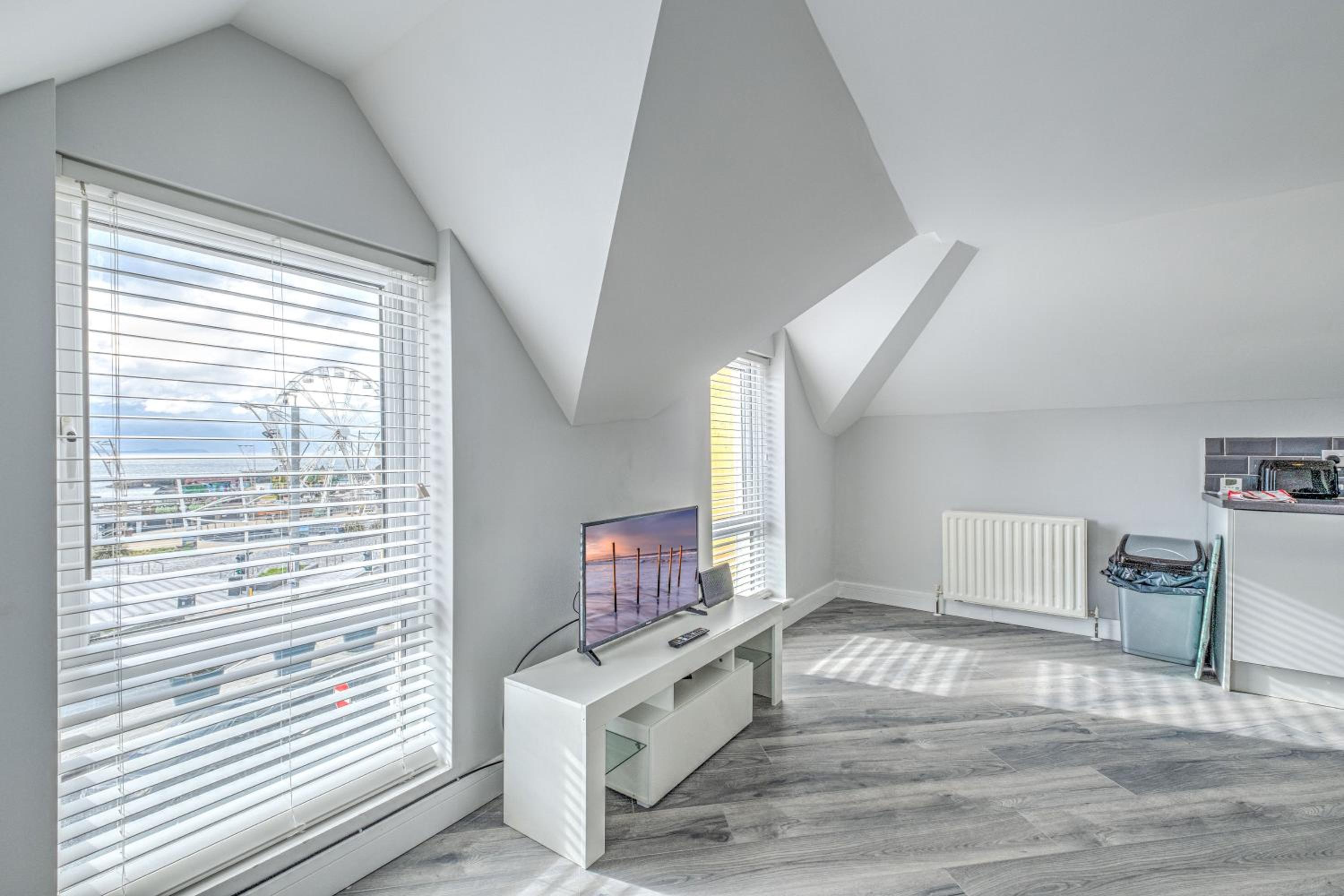 Apartment with Sea View photo 1