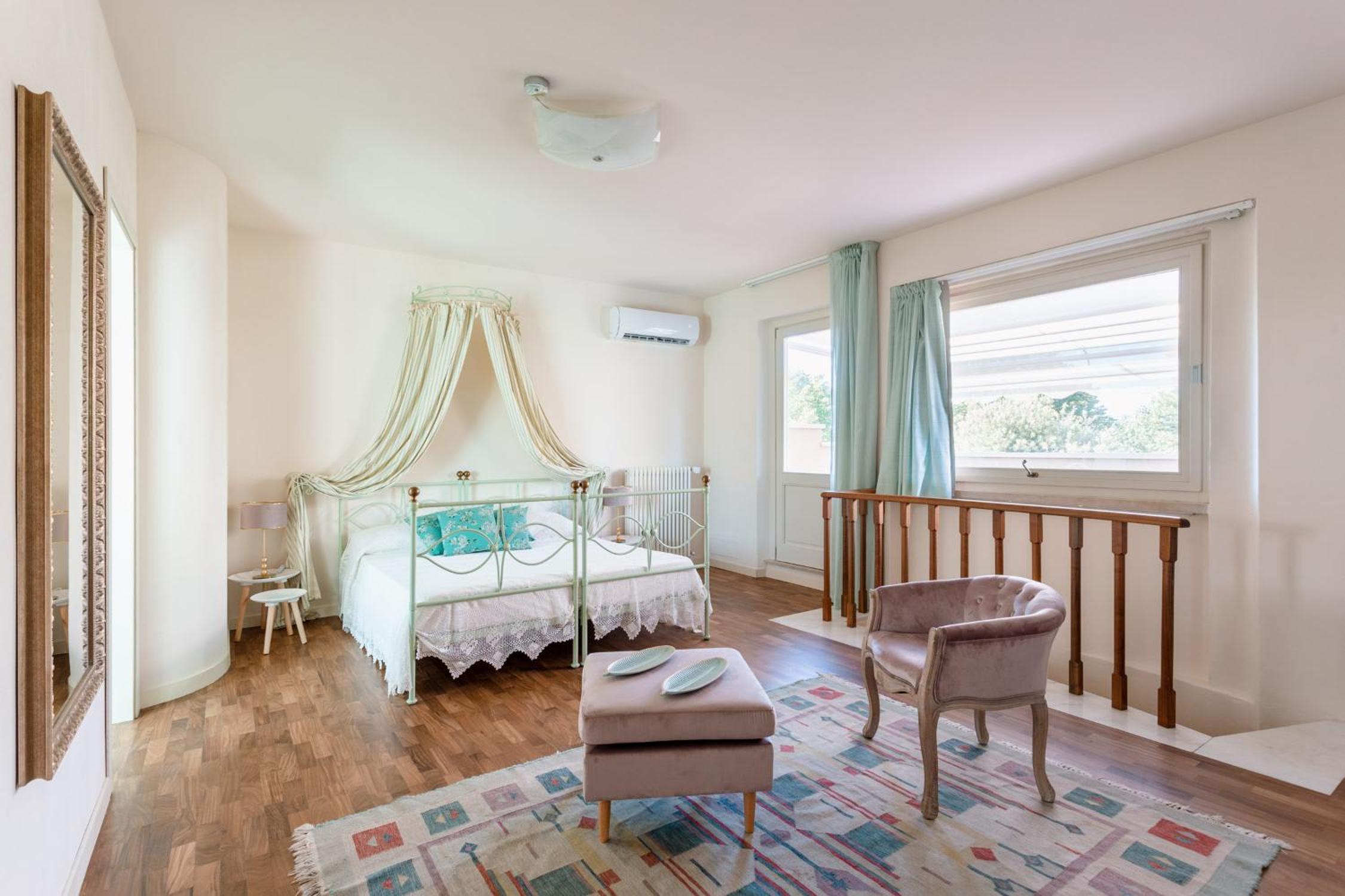 Junior Suite with Terrace - Photo 2
