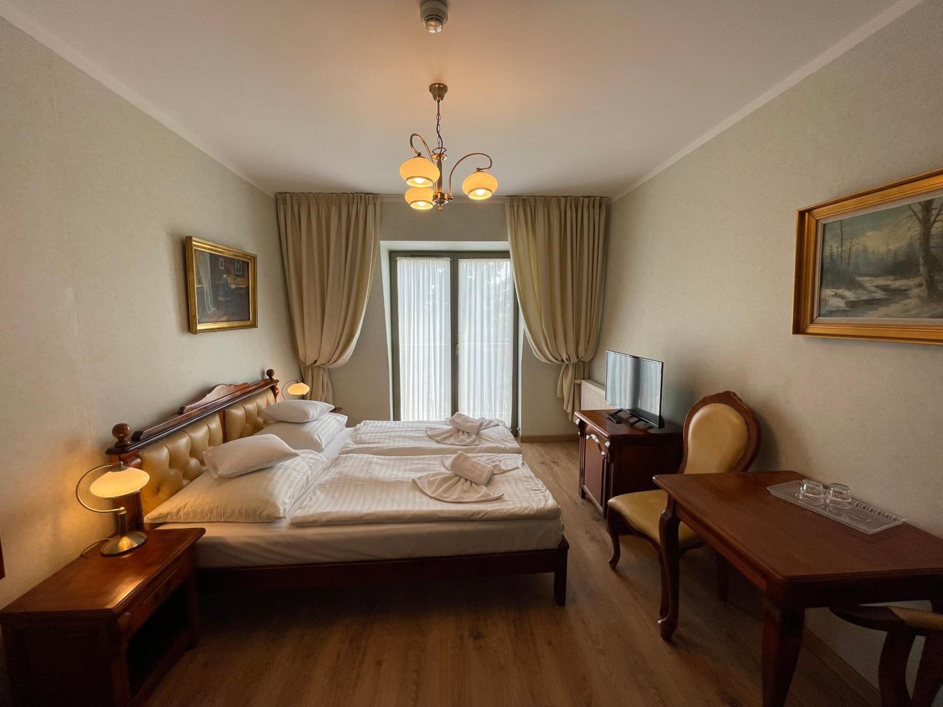 Standard Double Room - Photo 4