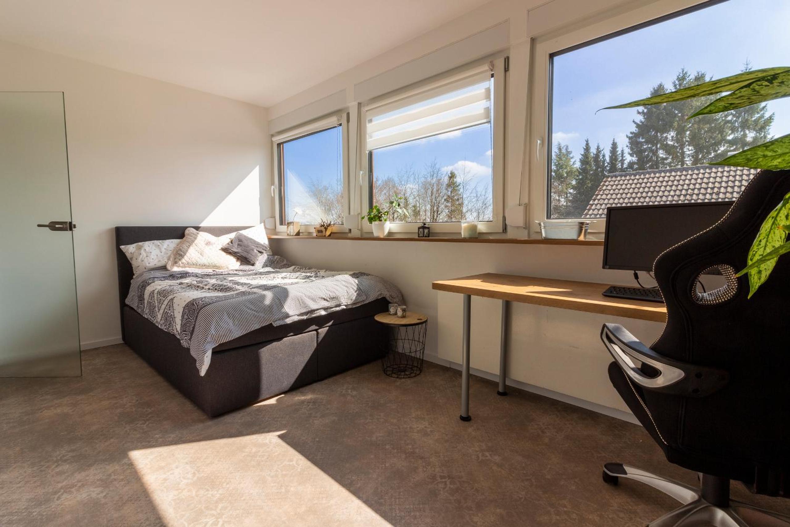 Three-Bedroom Apartment photo 1