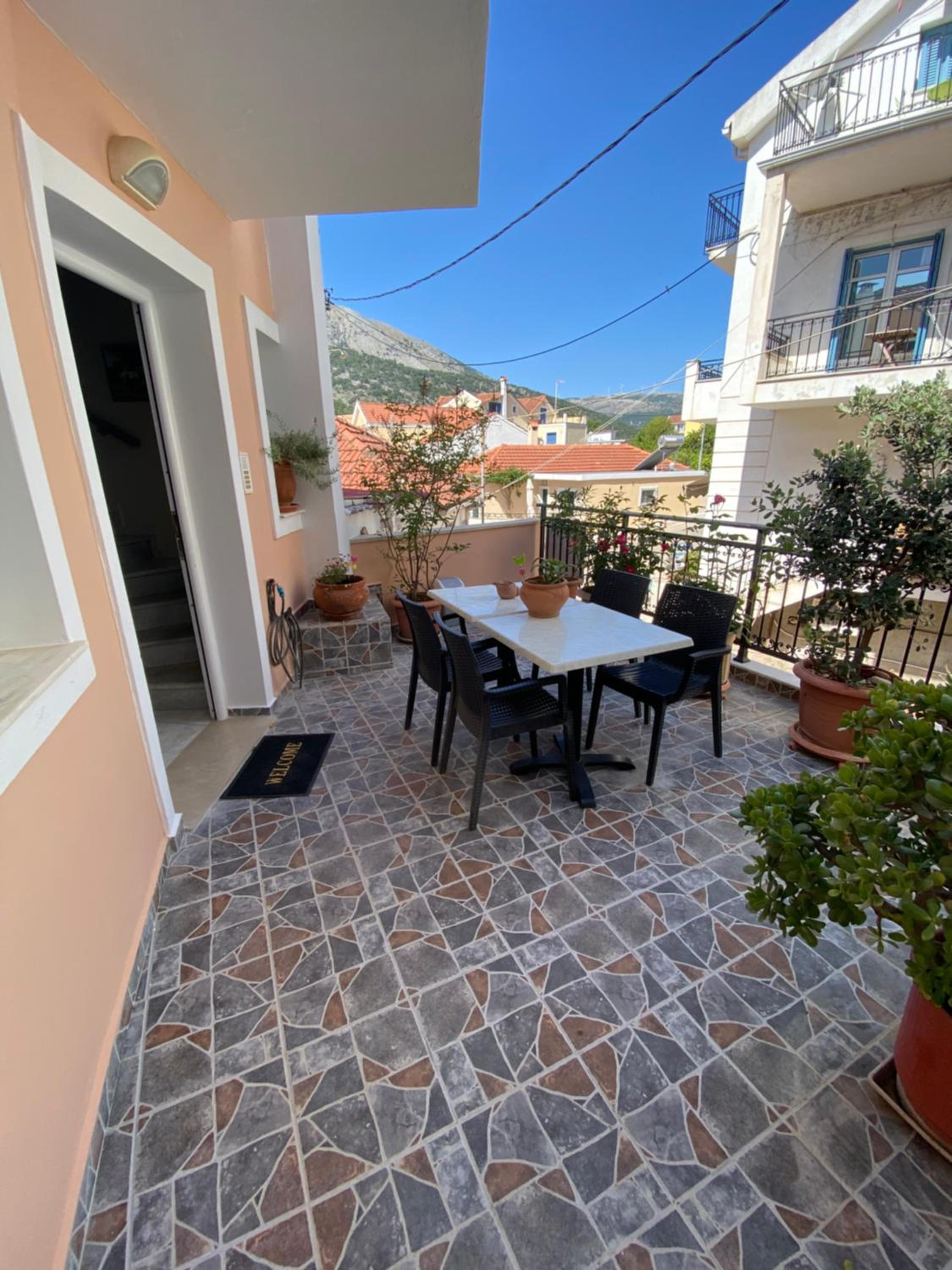 Studio with Balcony photo 2