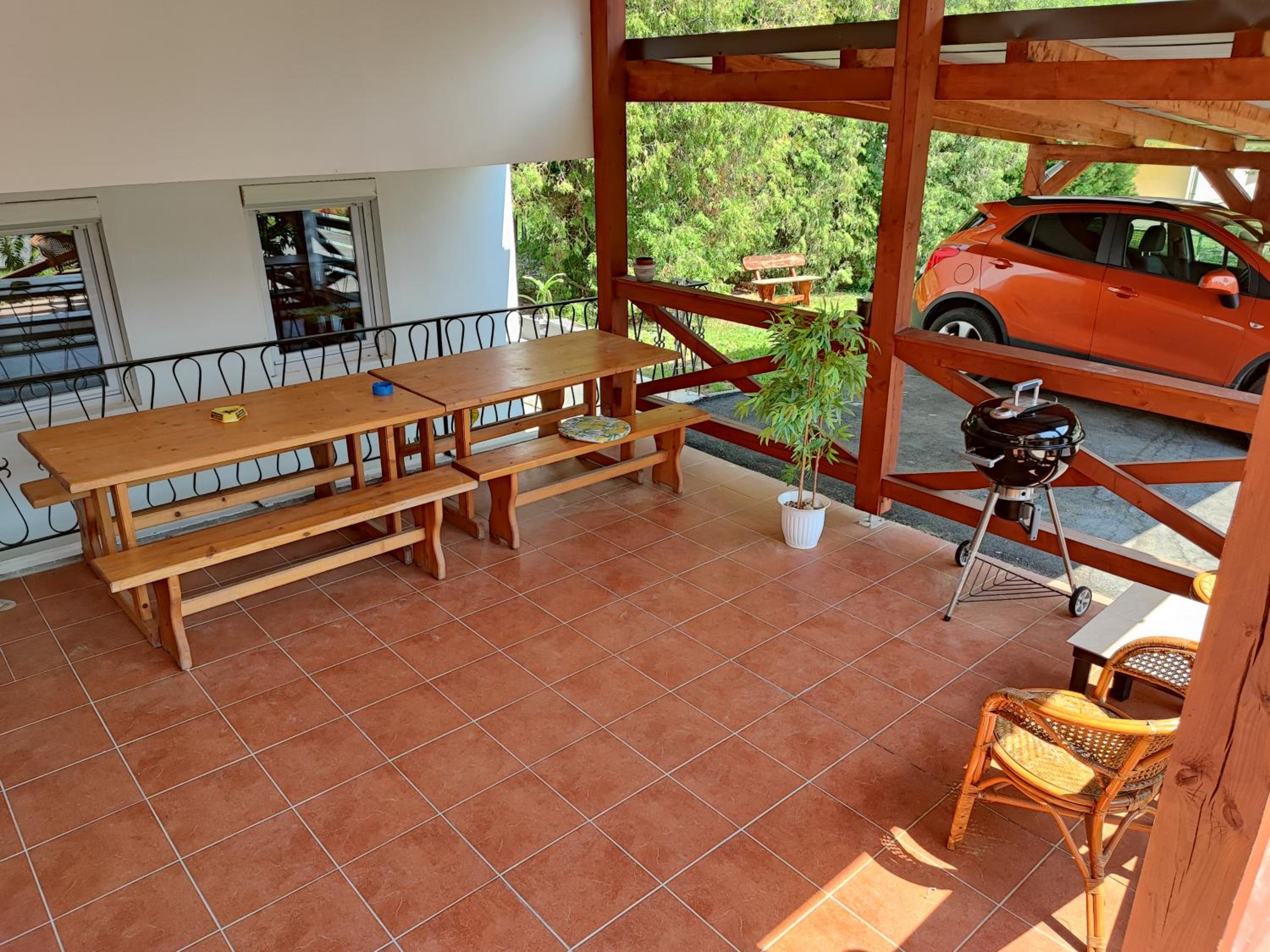 Deluxe Double Room with Shower photo 3
