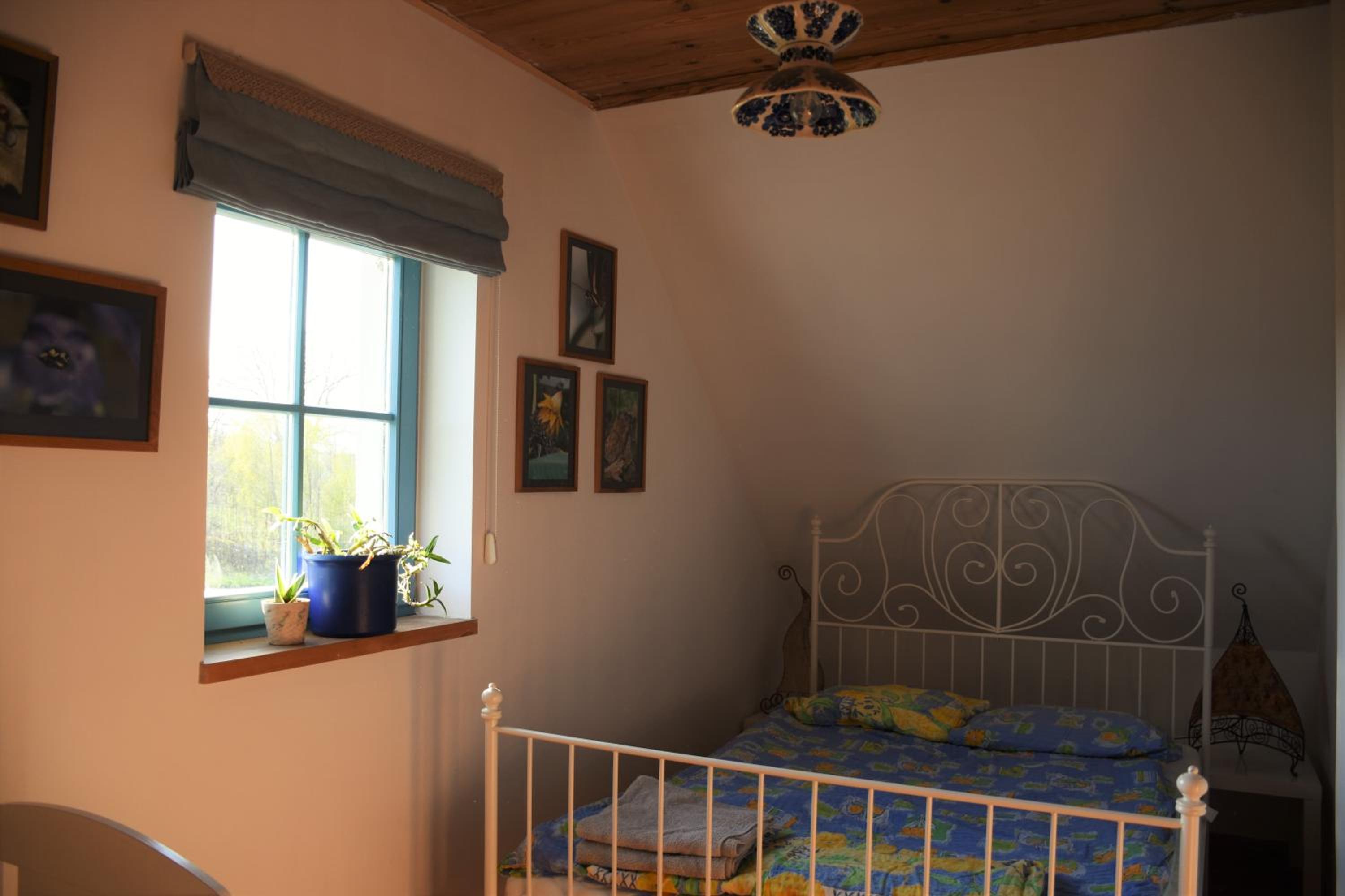 Two-Bedroom House - Photo 12