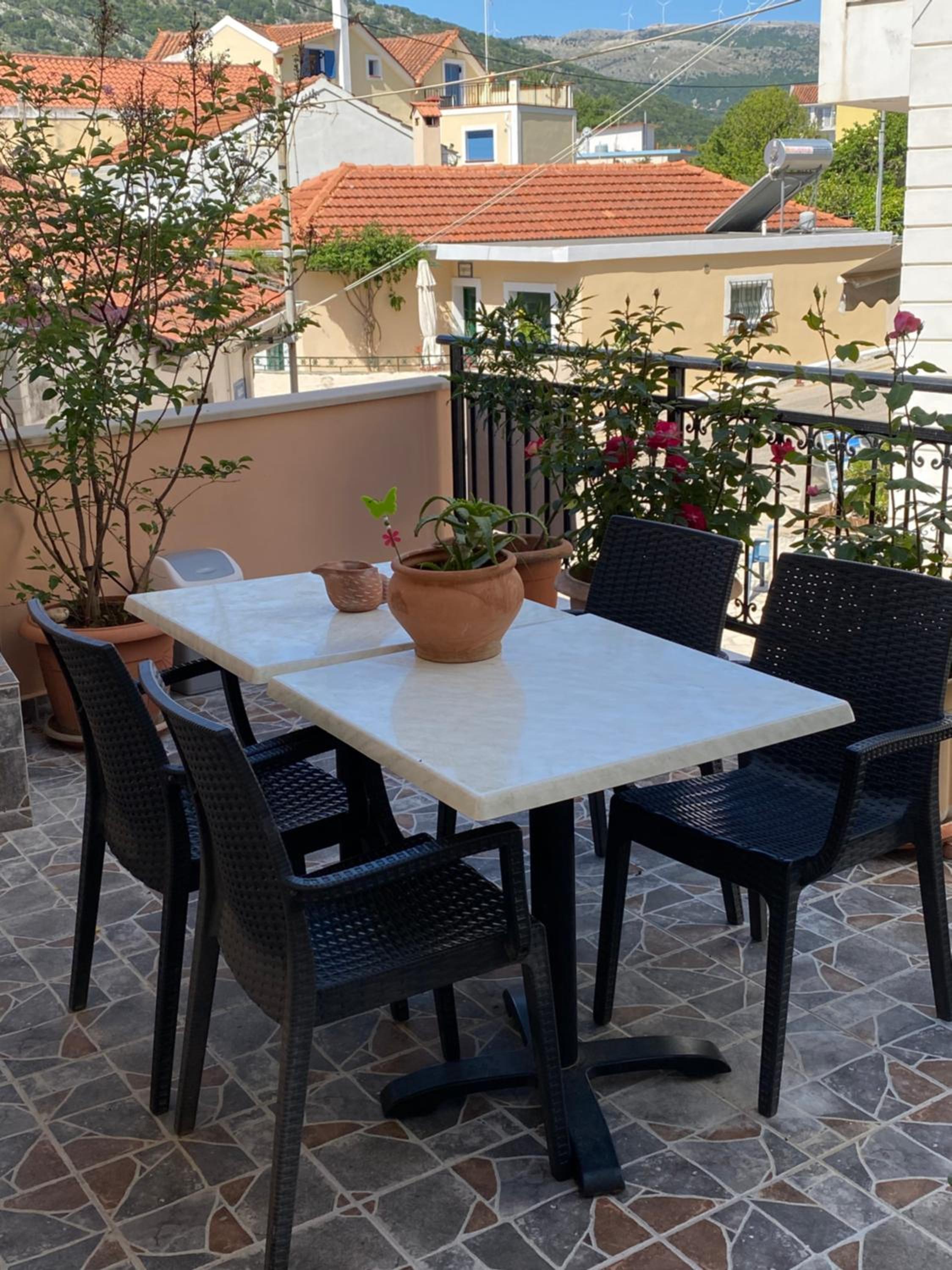 Studio with Balcony photo 3
