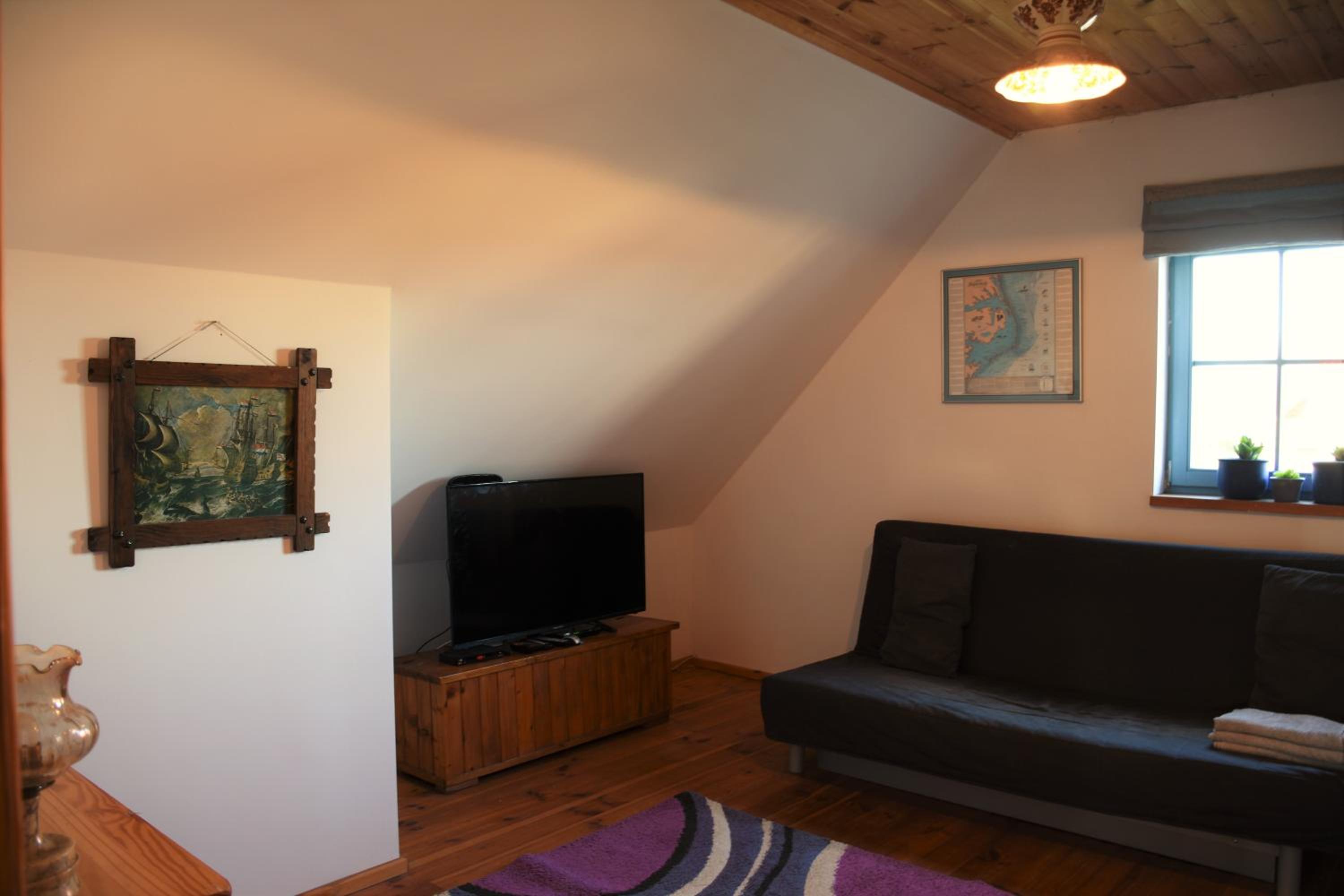 Two-Bedroom House - Photo 13