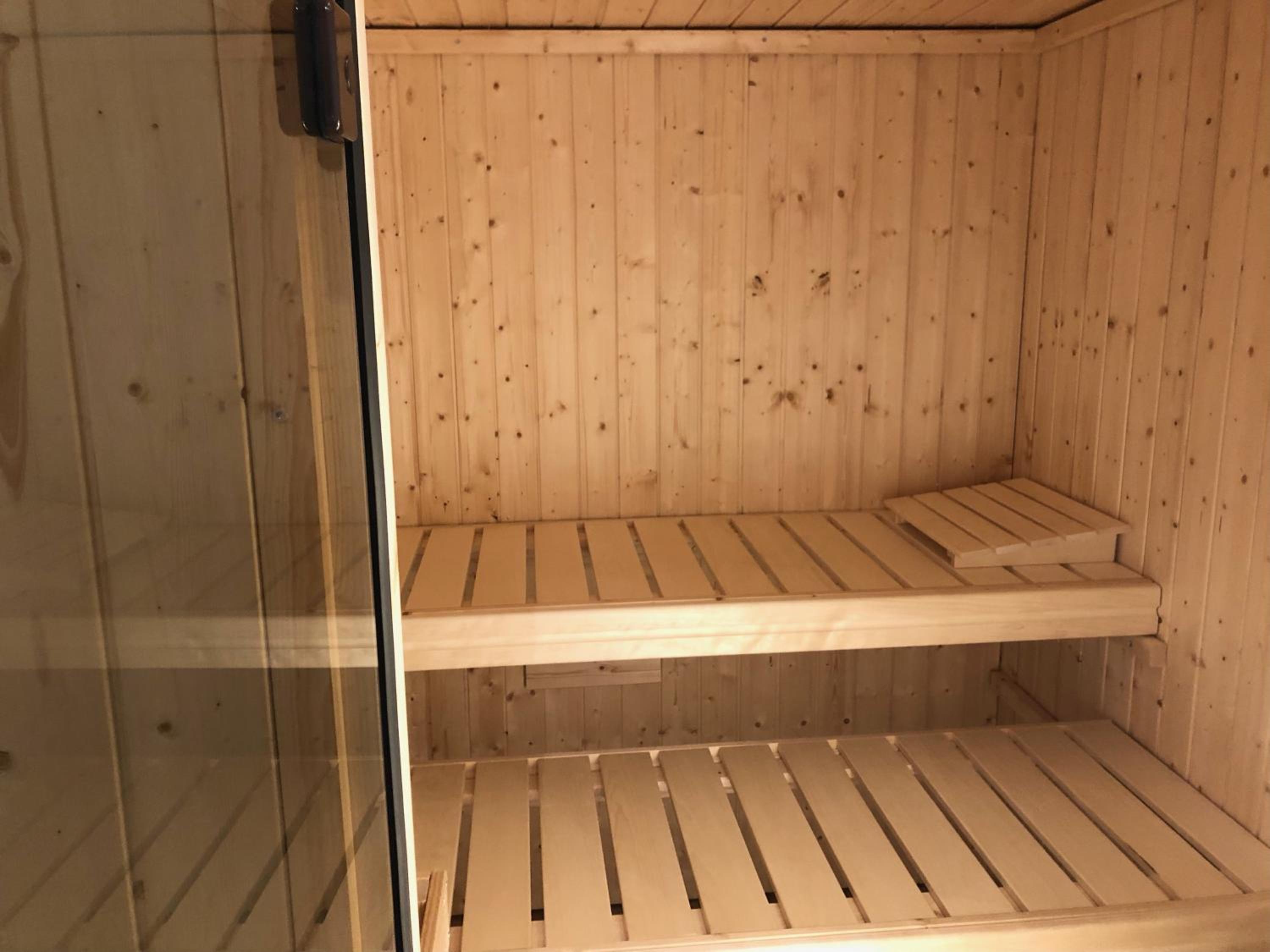 Apartment with Sauna photo 2