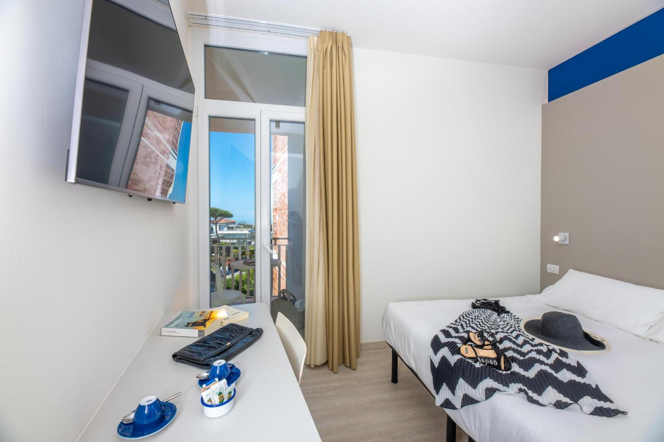 Single Room with Balcony