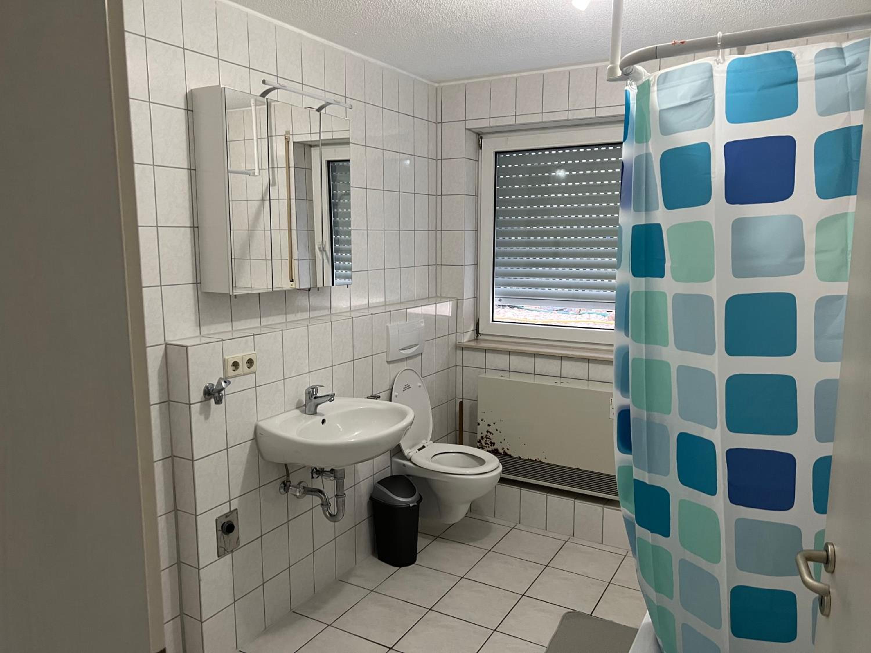 Family Room with Private Bathroom photo 3