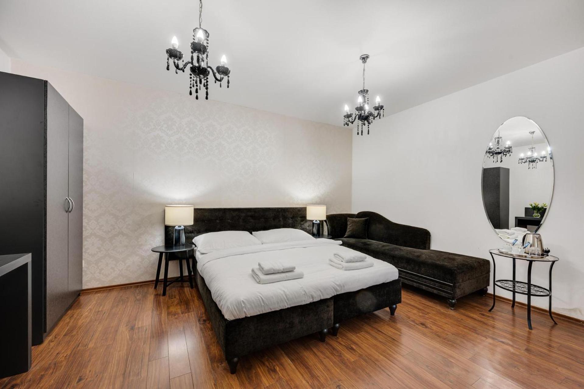 Standard Double or Twin Room - Photo 6