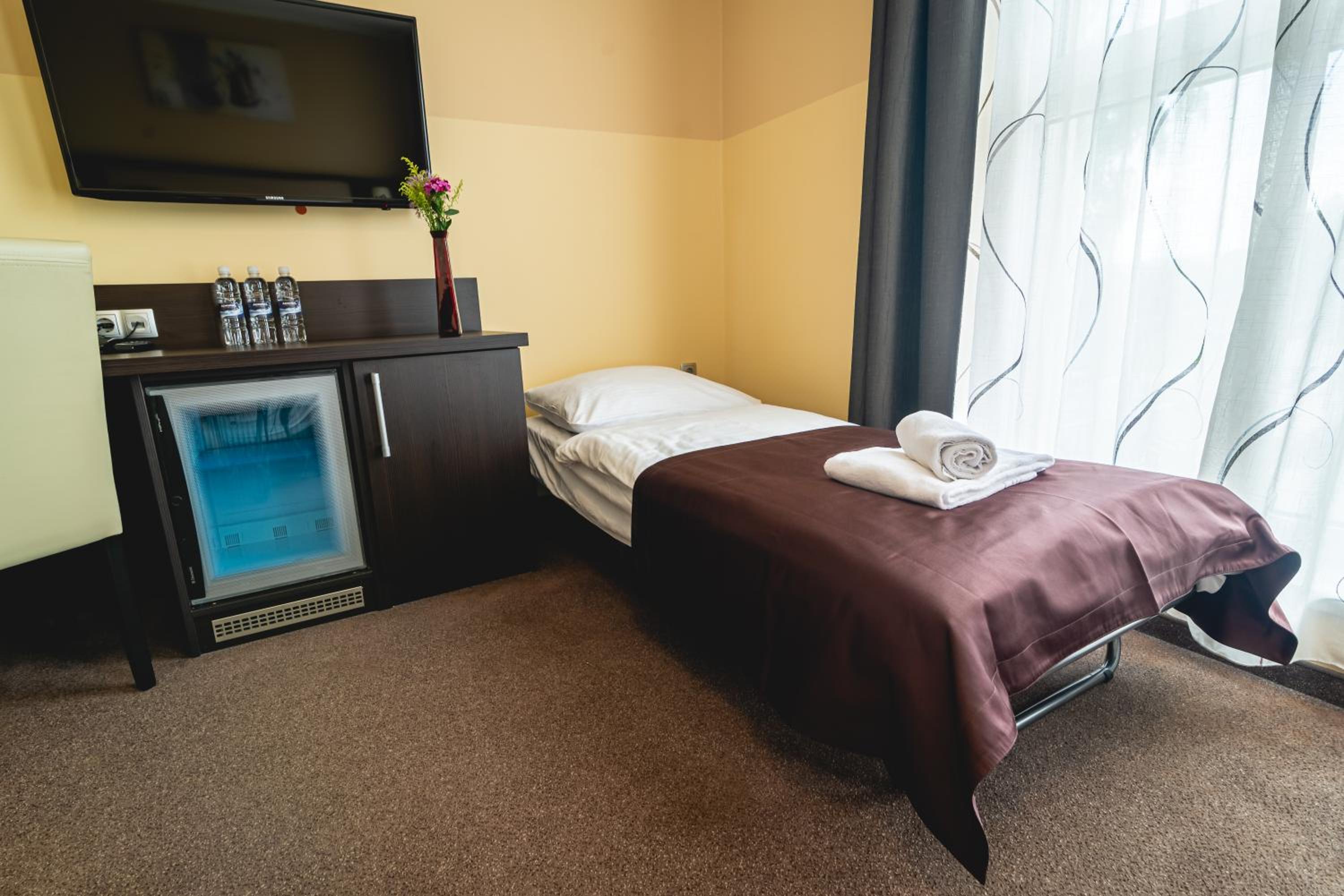 Double Room with Extra Bed - Photo 3