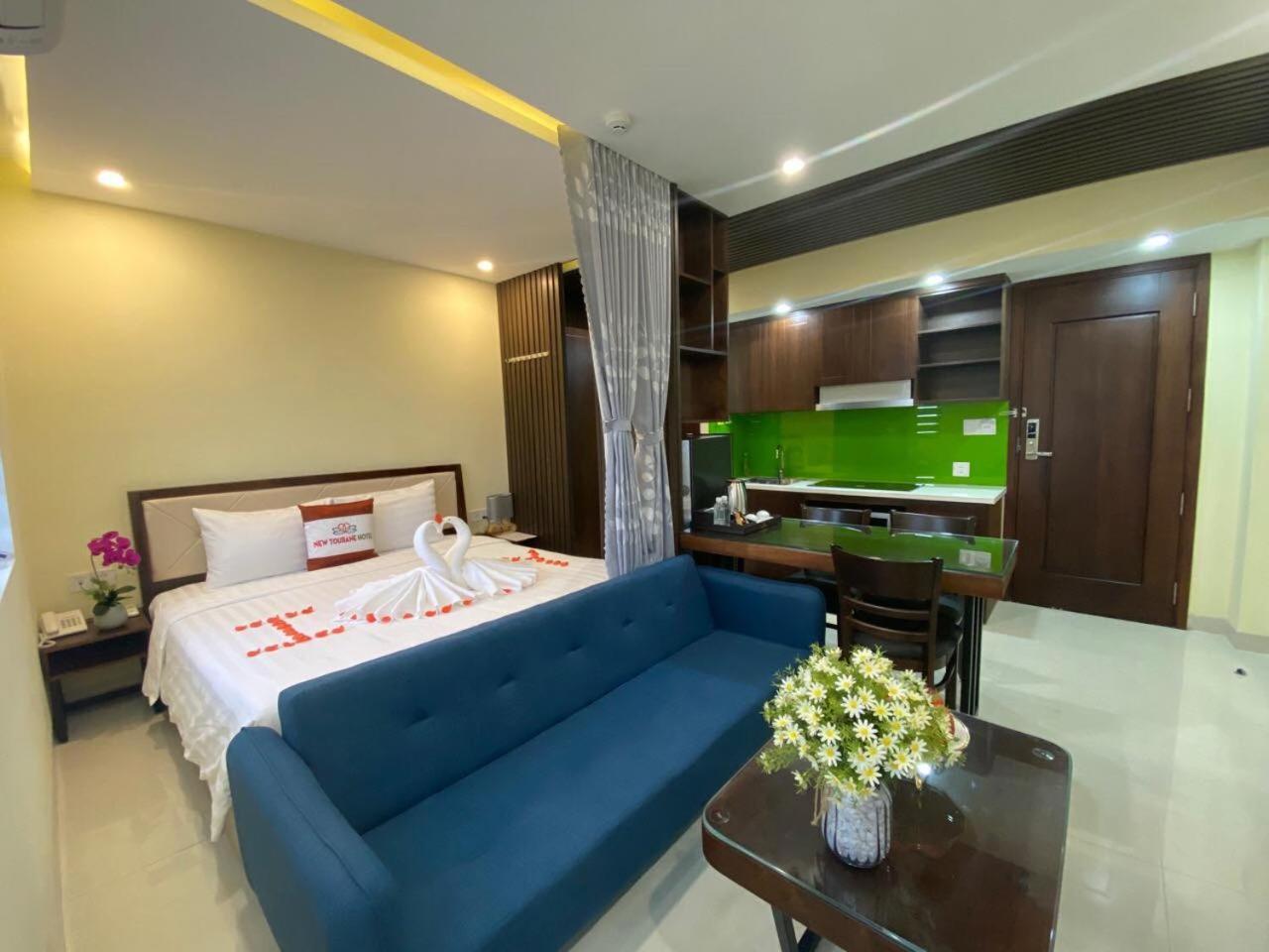 Deluxe King Studio