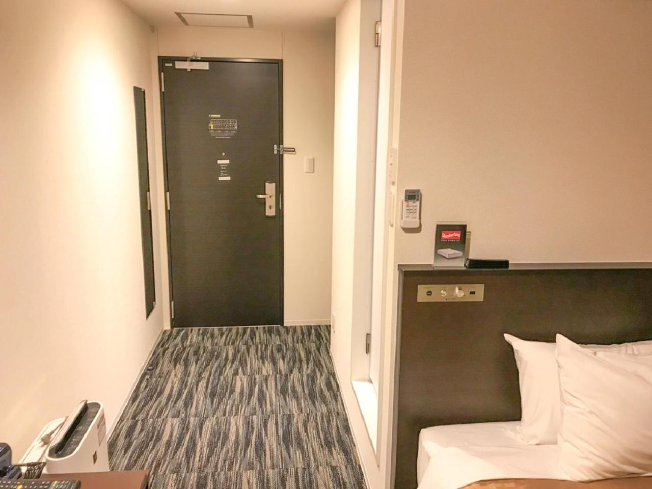 Double Room with Small Double Bed - Smoking - Photo 2