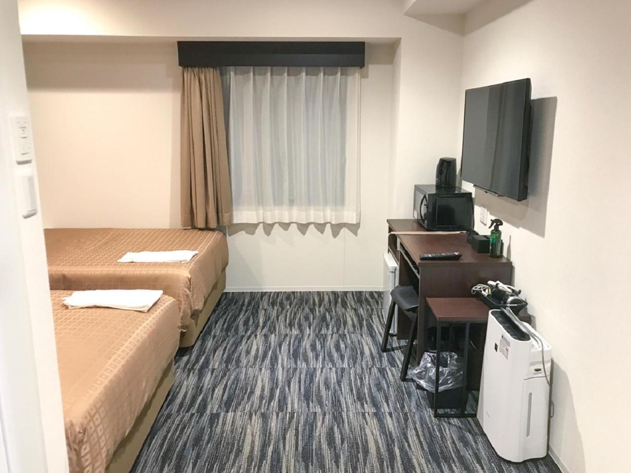 Twin Room - Smoking - Photo 2