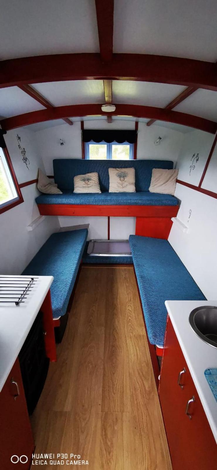 One-Bedroom Apartment - Photo 1