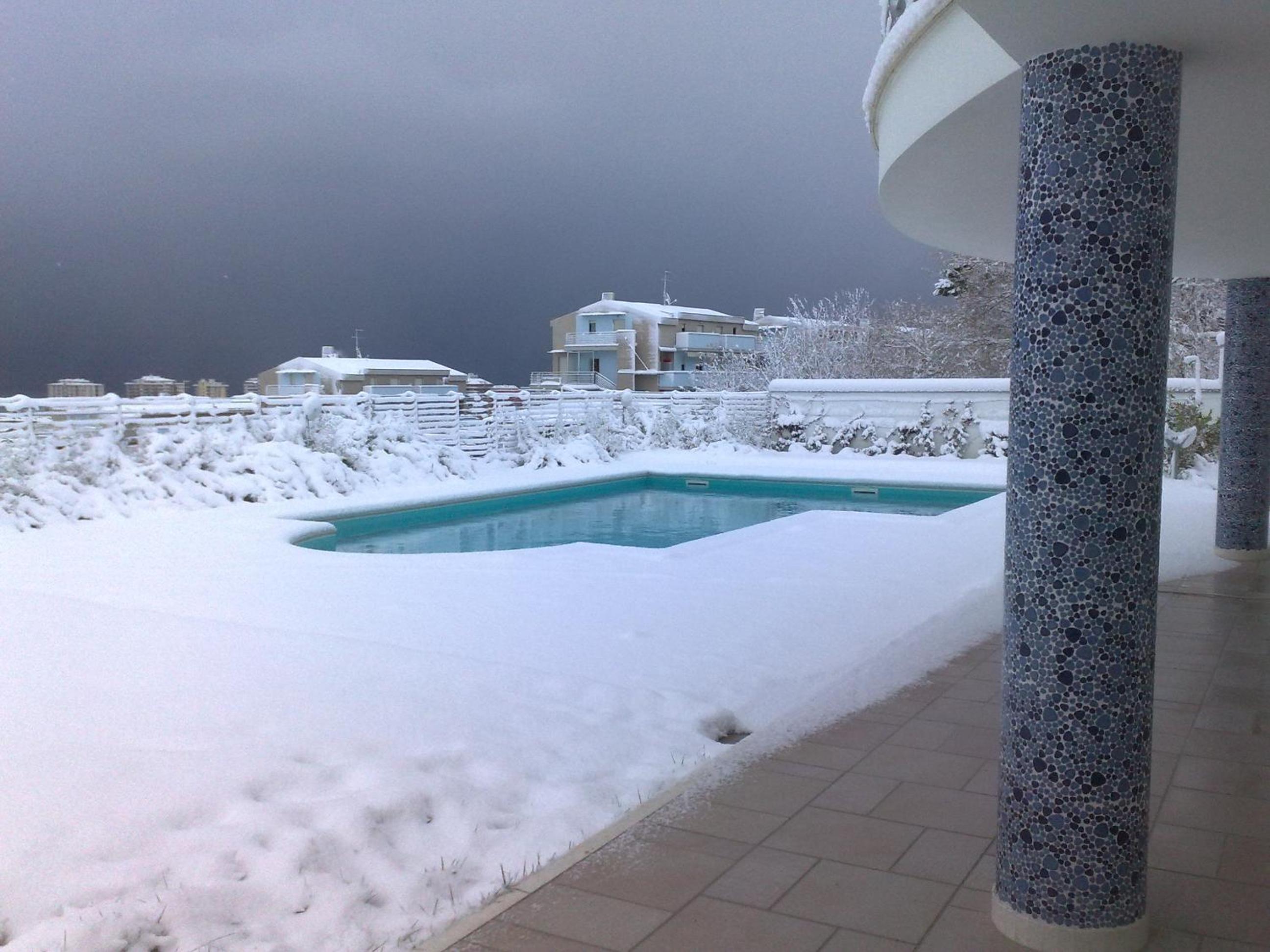 Apartment with Sea View - Photo 18