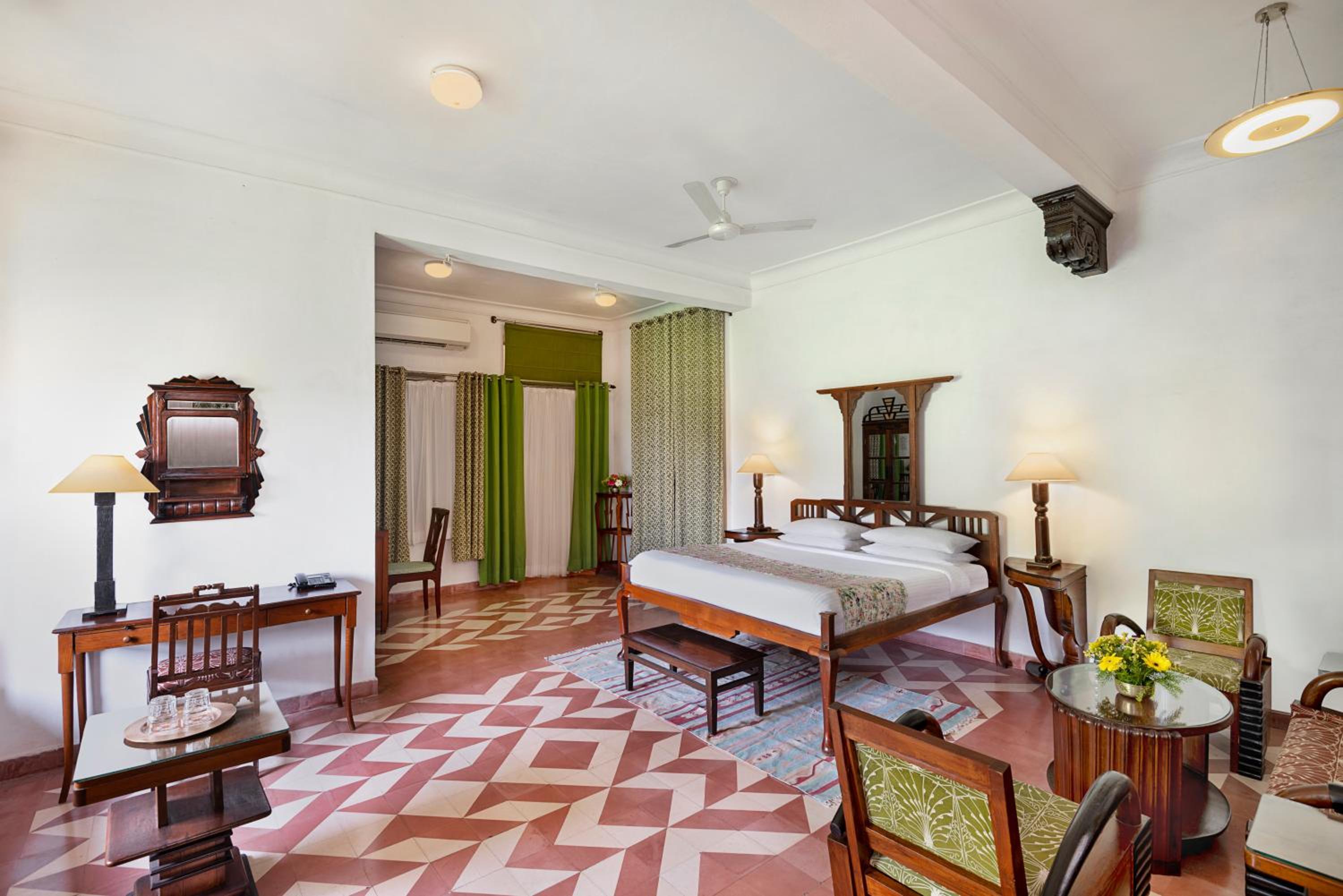 Heritage Splendour Room – Enjoy a 10% discount on spa, laundry, and vintage car services, alongside complimentary evening tea, guided fort tours, and morning yoga (7:00 AM – 8:00 AM) photo