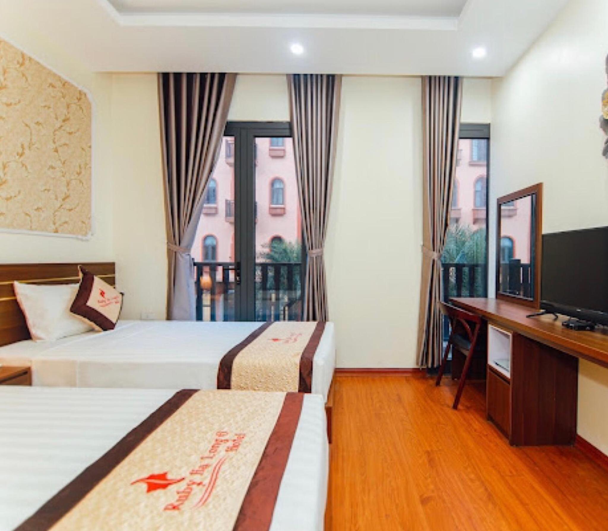 Twin Room with Balcony