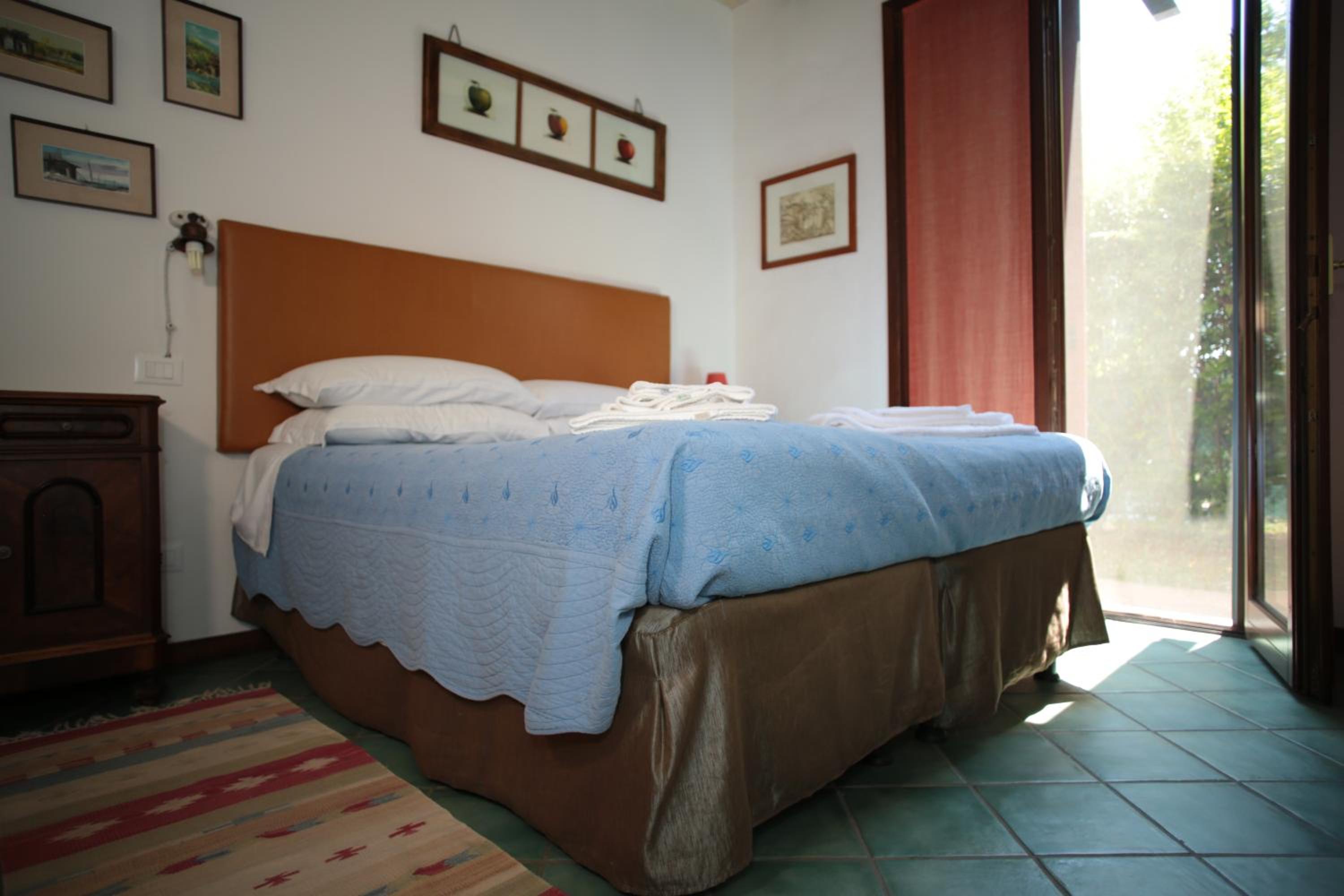 Double Room - Disability Access - Photo 2