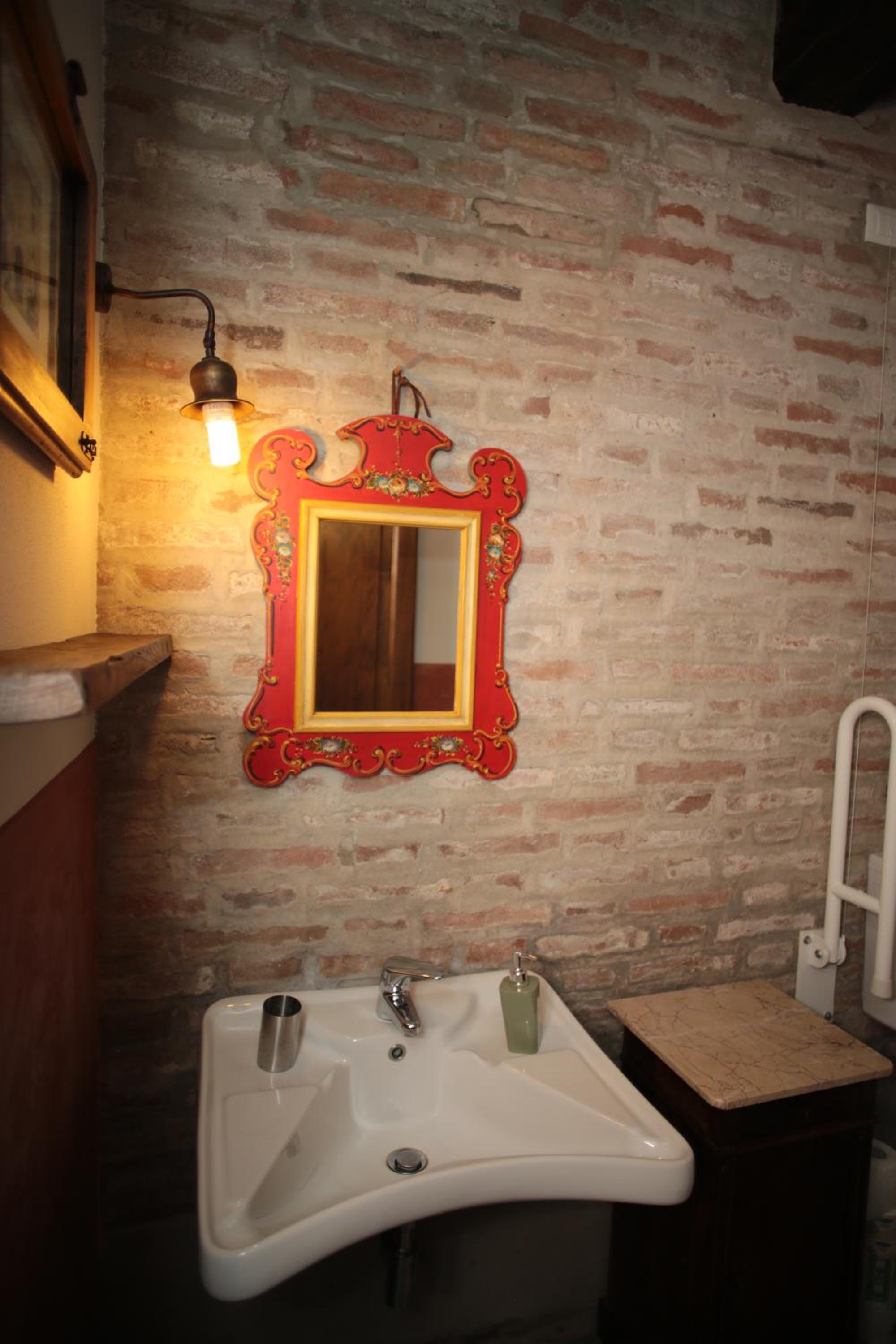 Double Room - Disability Access - Photo 5