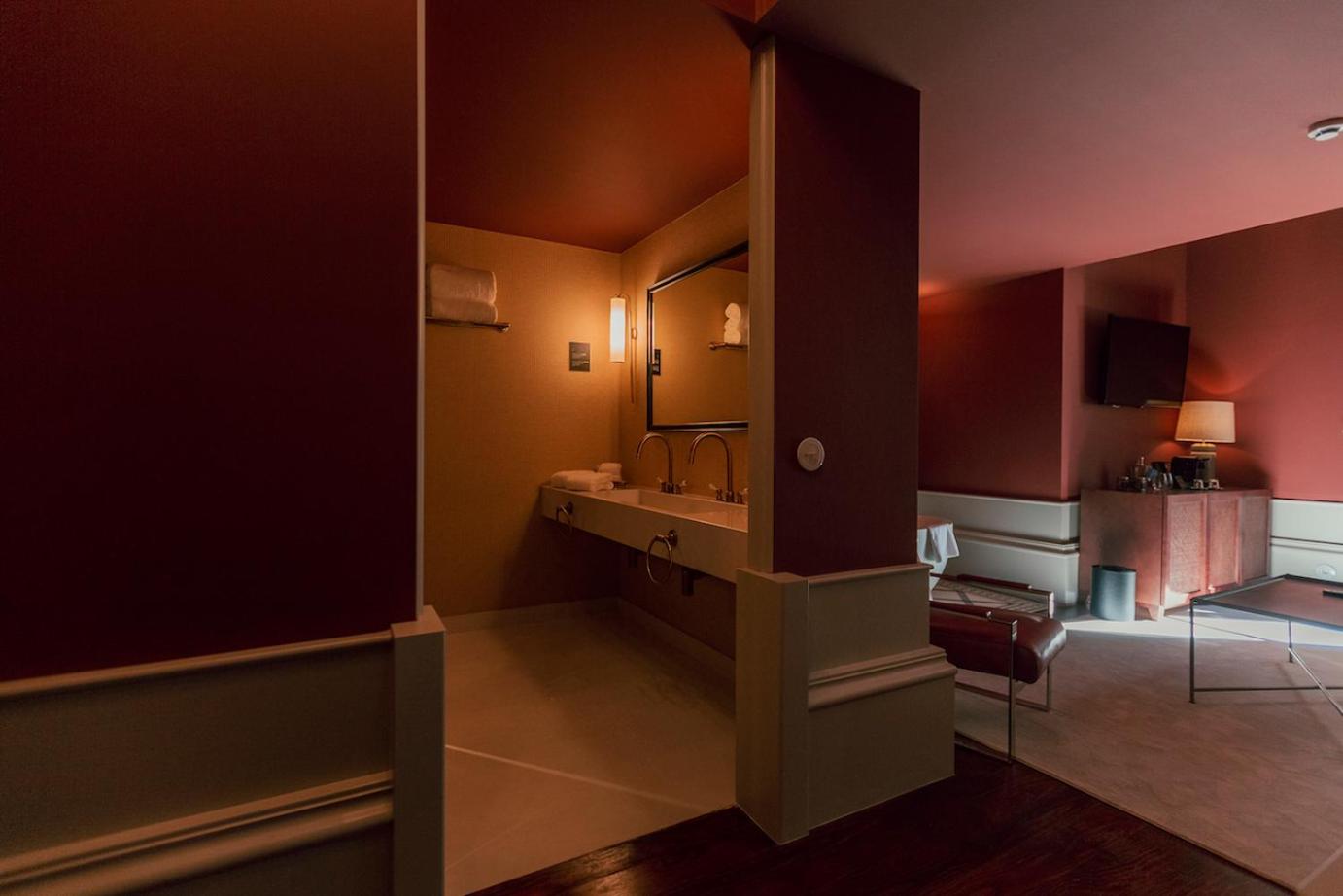 Duplex Suite - Photo 11