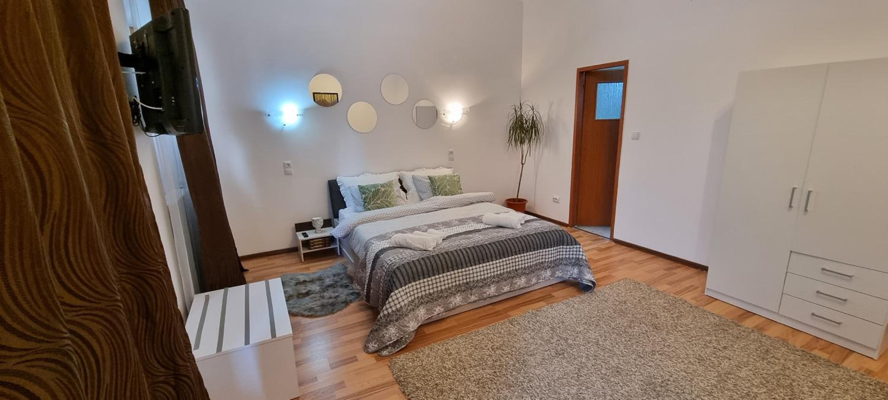 Deluxe Triple Room - Photo 8