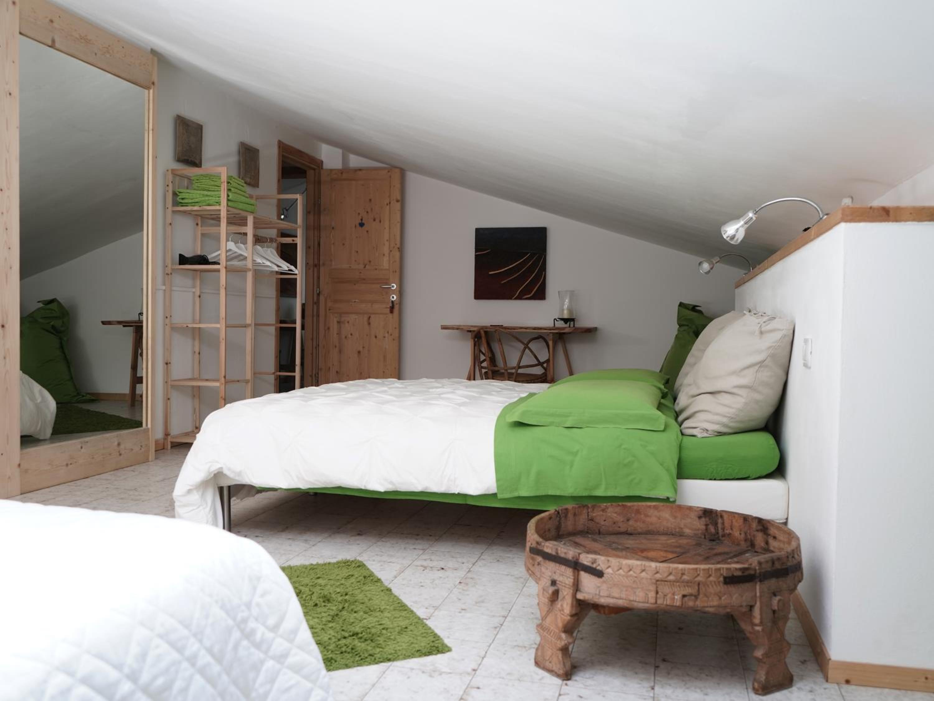 Quadruple Room with Private Bathroom