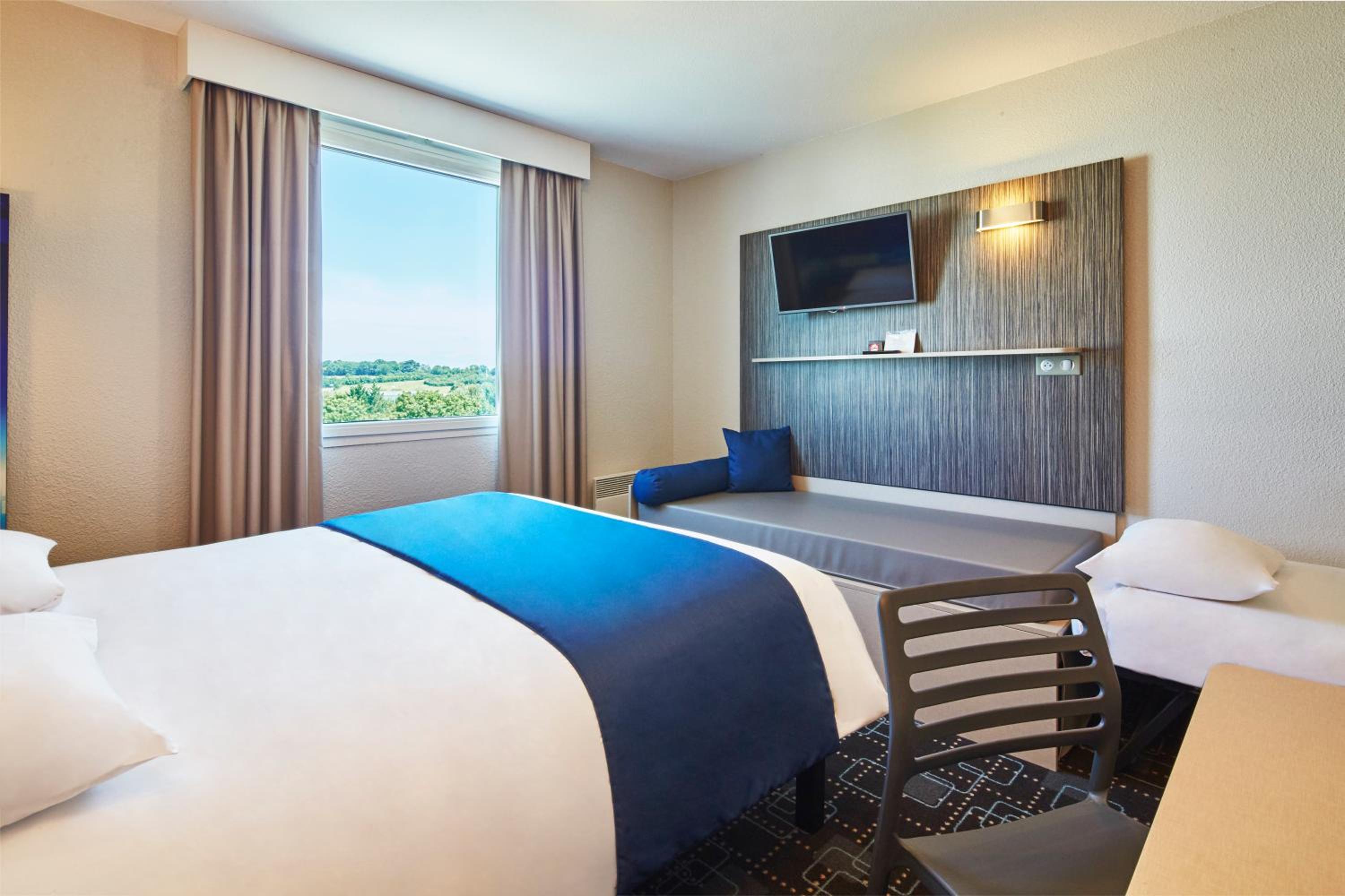 Double Room - Photo 16