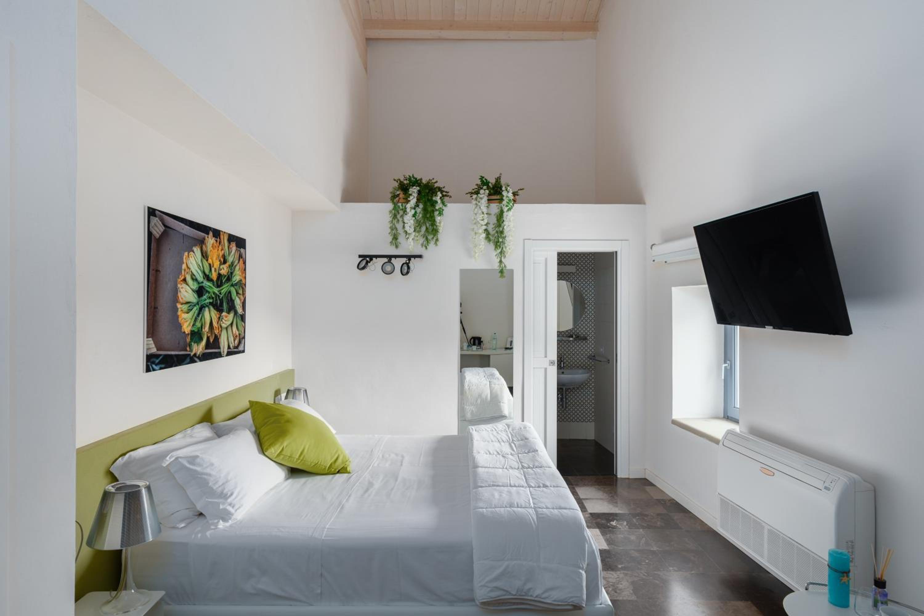 Deluxe Double Or Twin Room photo 1