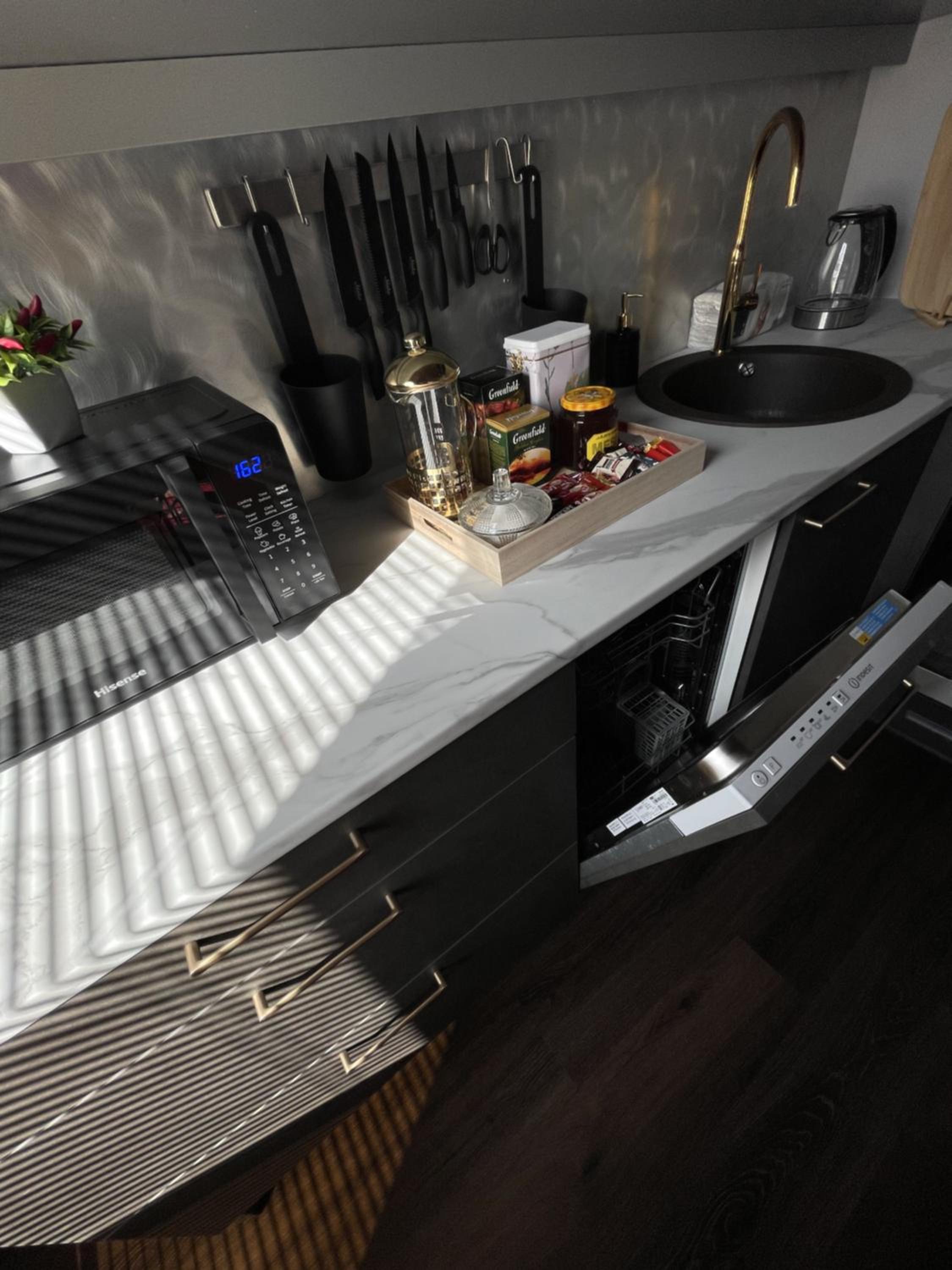 One-Bedroom Apartment - Photo 19