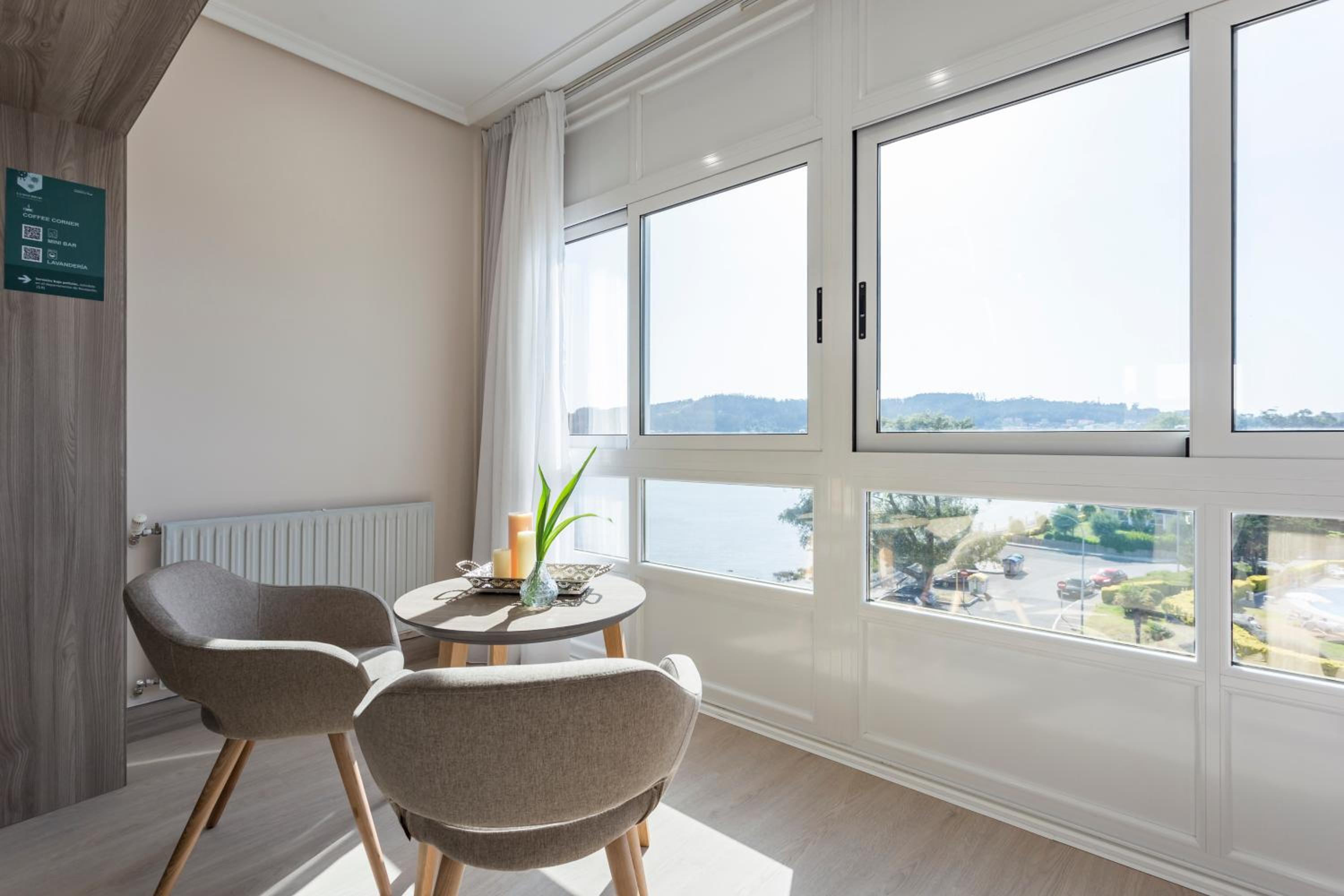 Deluxe Double Room with Lateral Sea View with Talaso - Photo 4