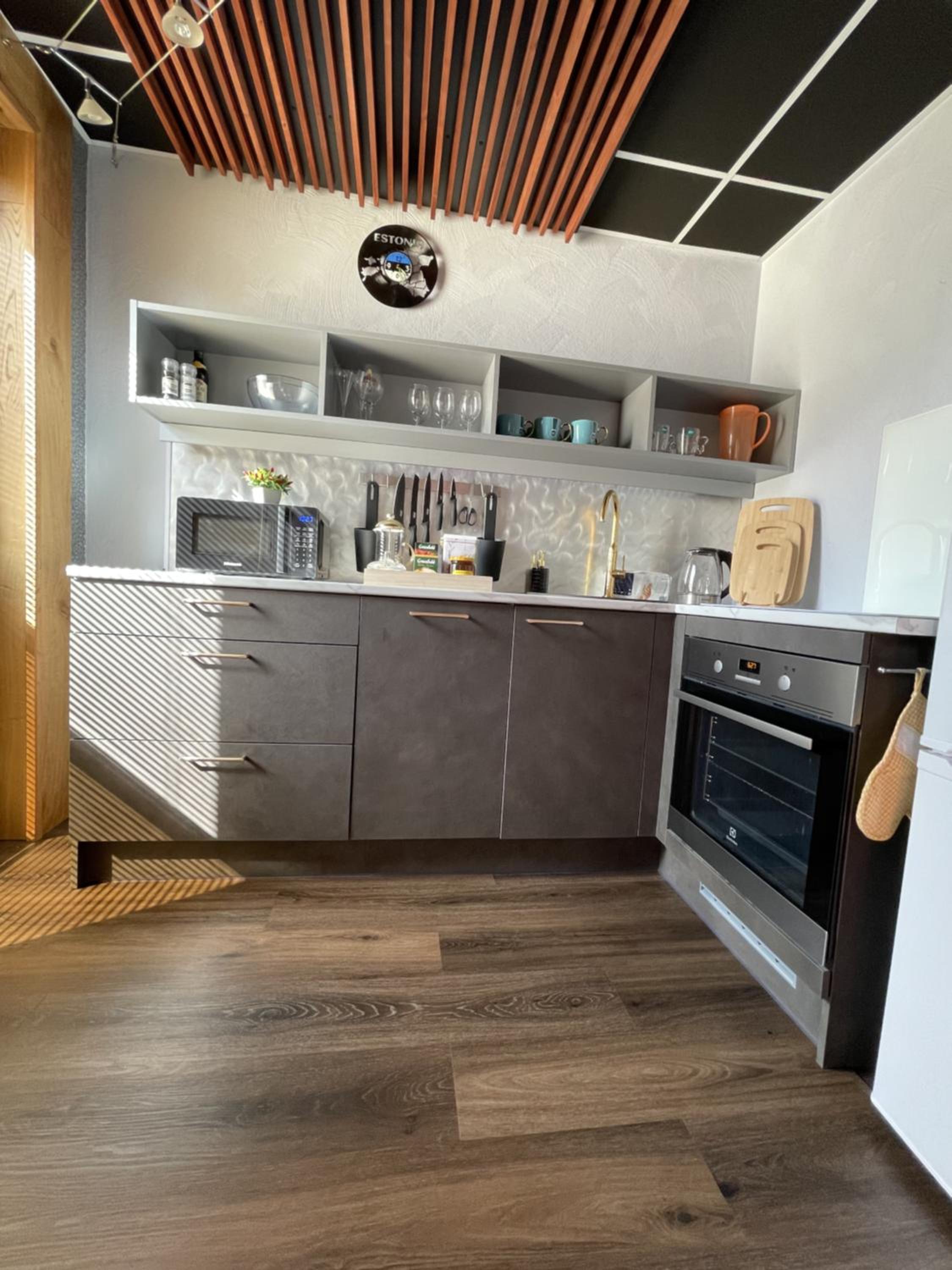 One-Bedroom Apartment - Photo 14