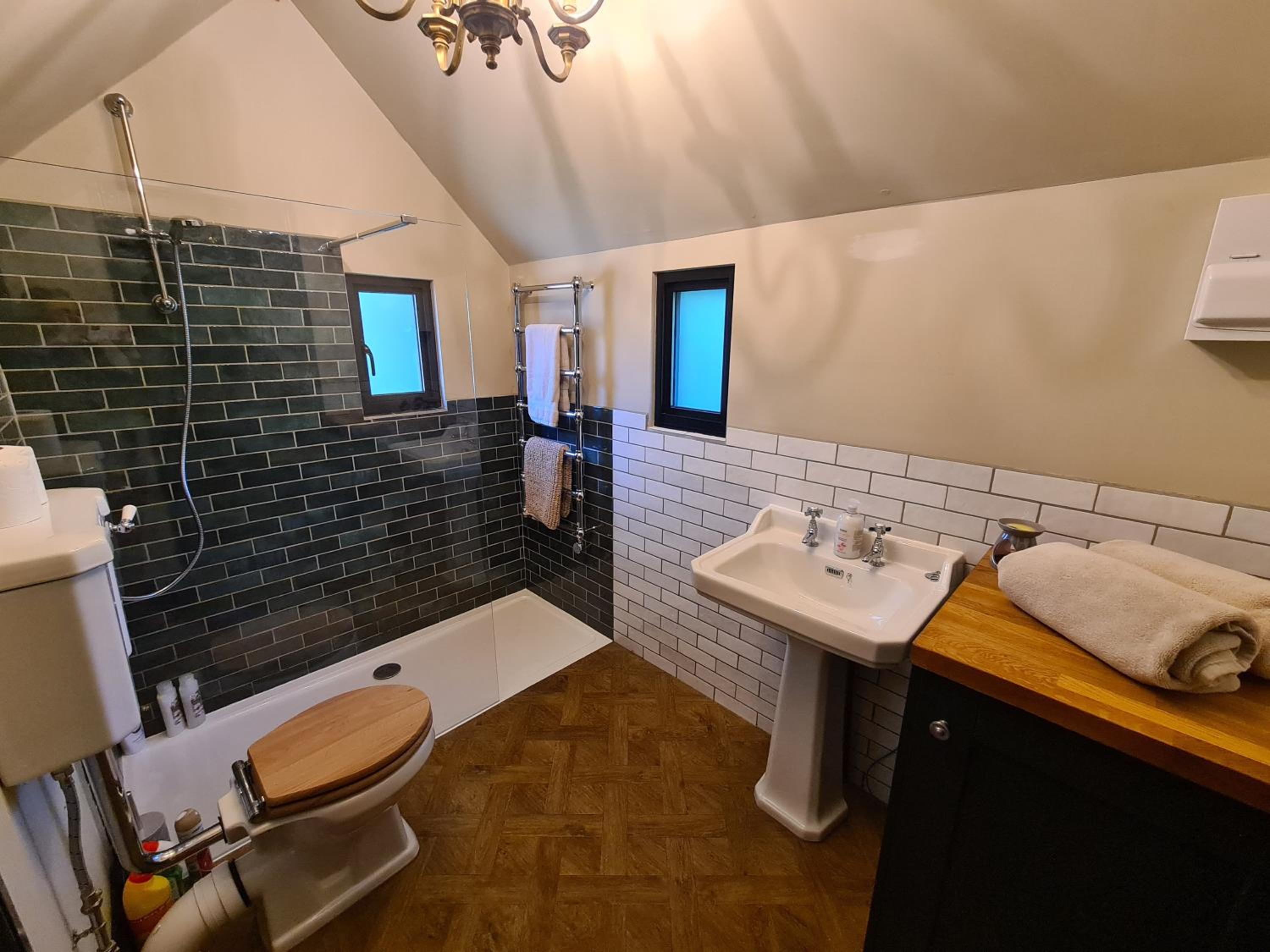One-Bedroom Apartment - Photo 10