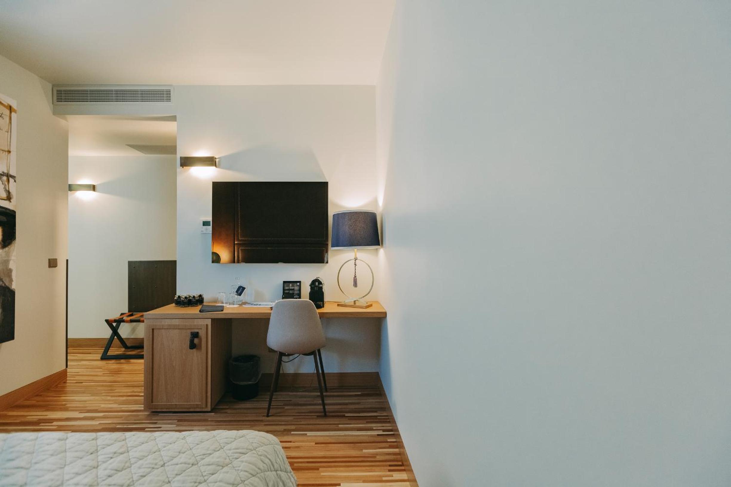 Available room