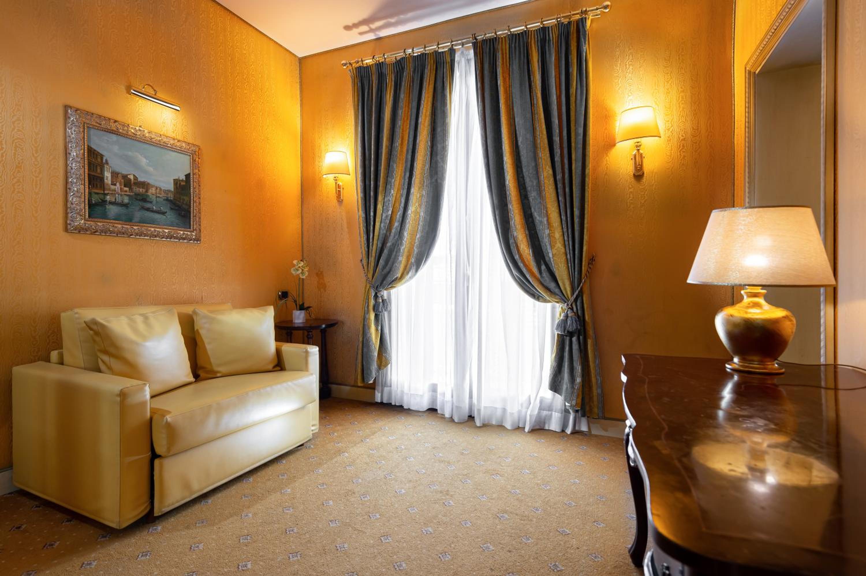 Junior Suite thumbnail 5