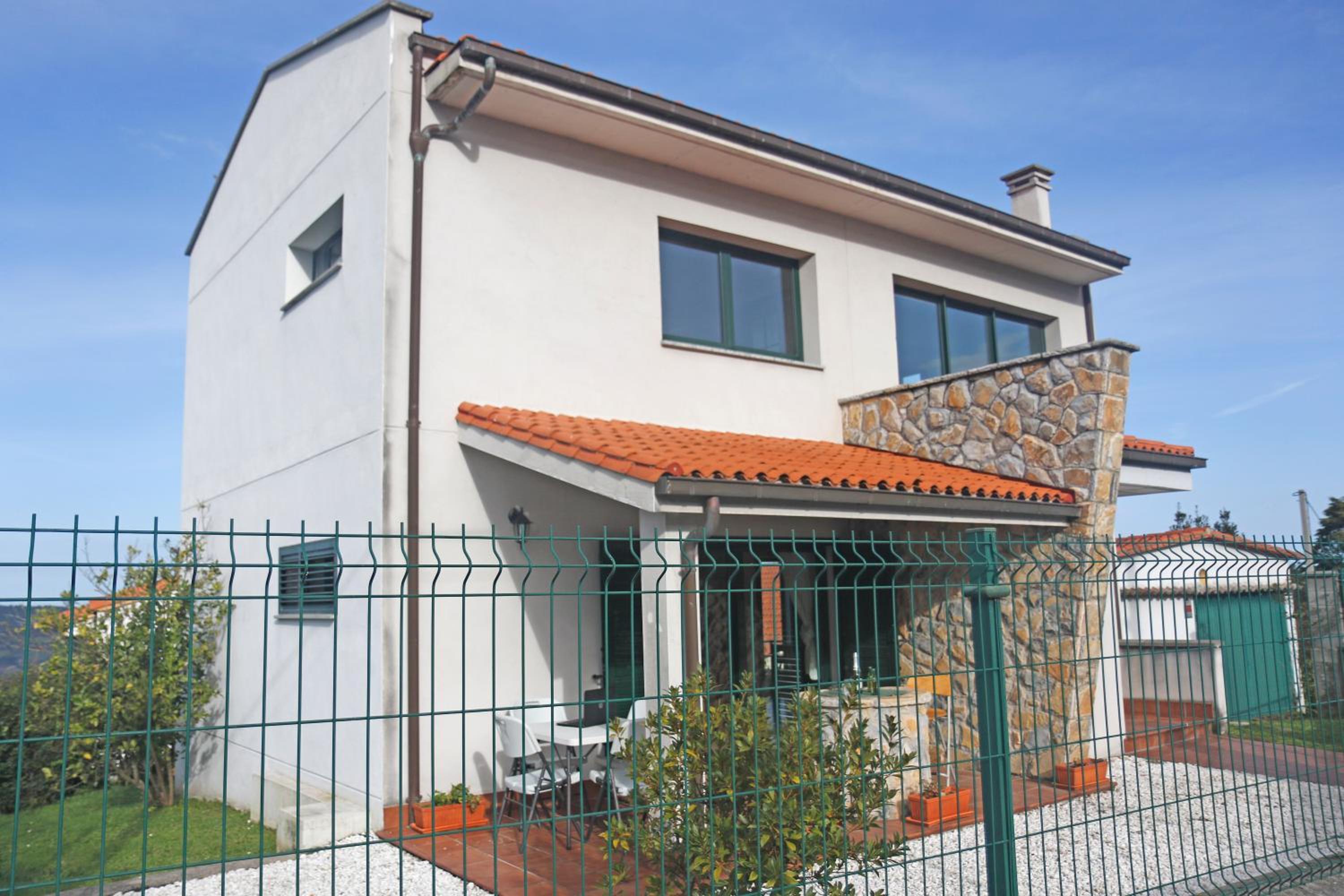 Two-Bedroom House photo 3
