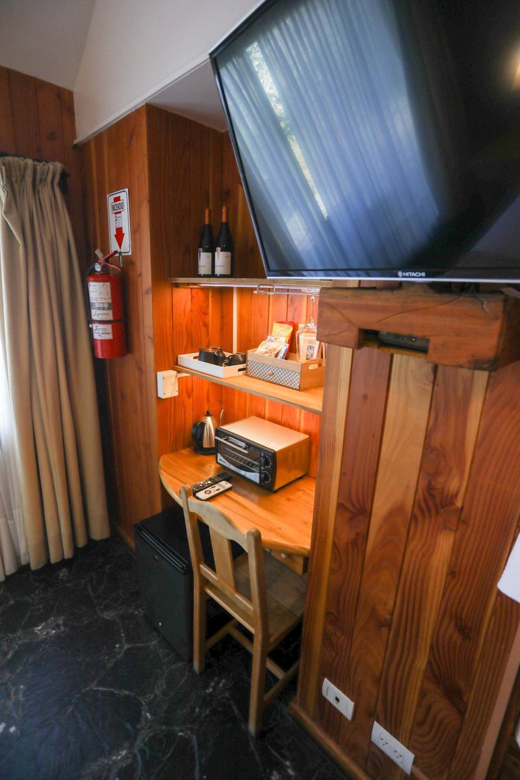 Standard Twin Room photo 3