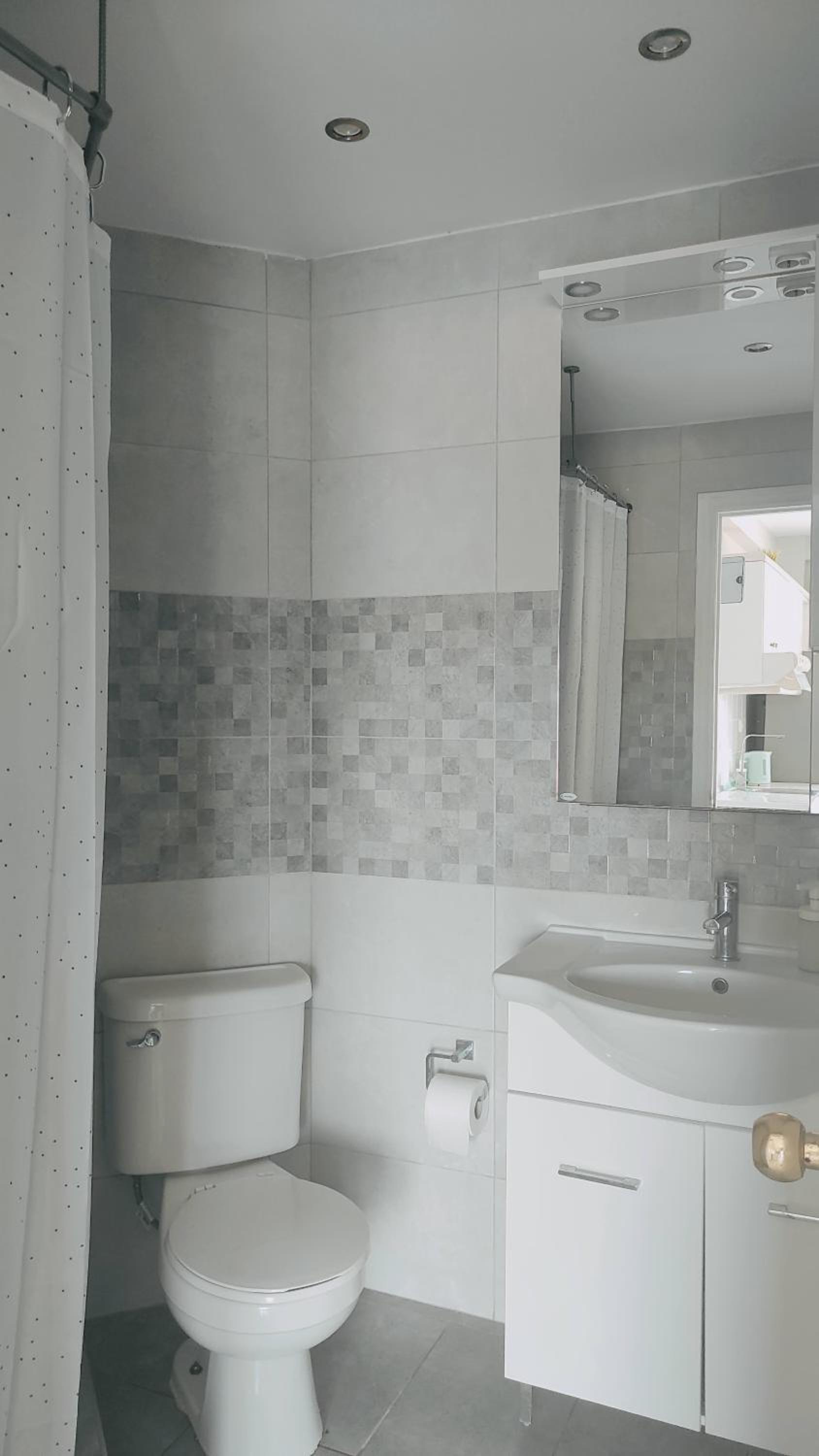 Two-Bedroom Apartment - Photo 5