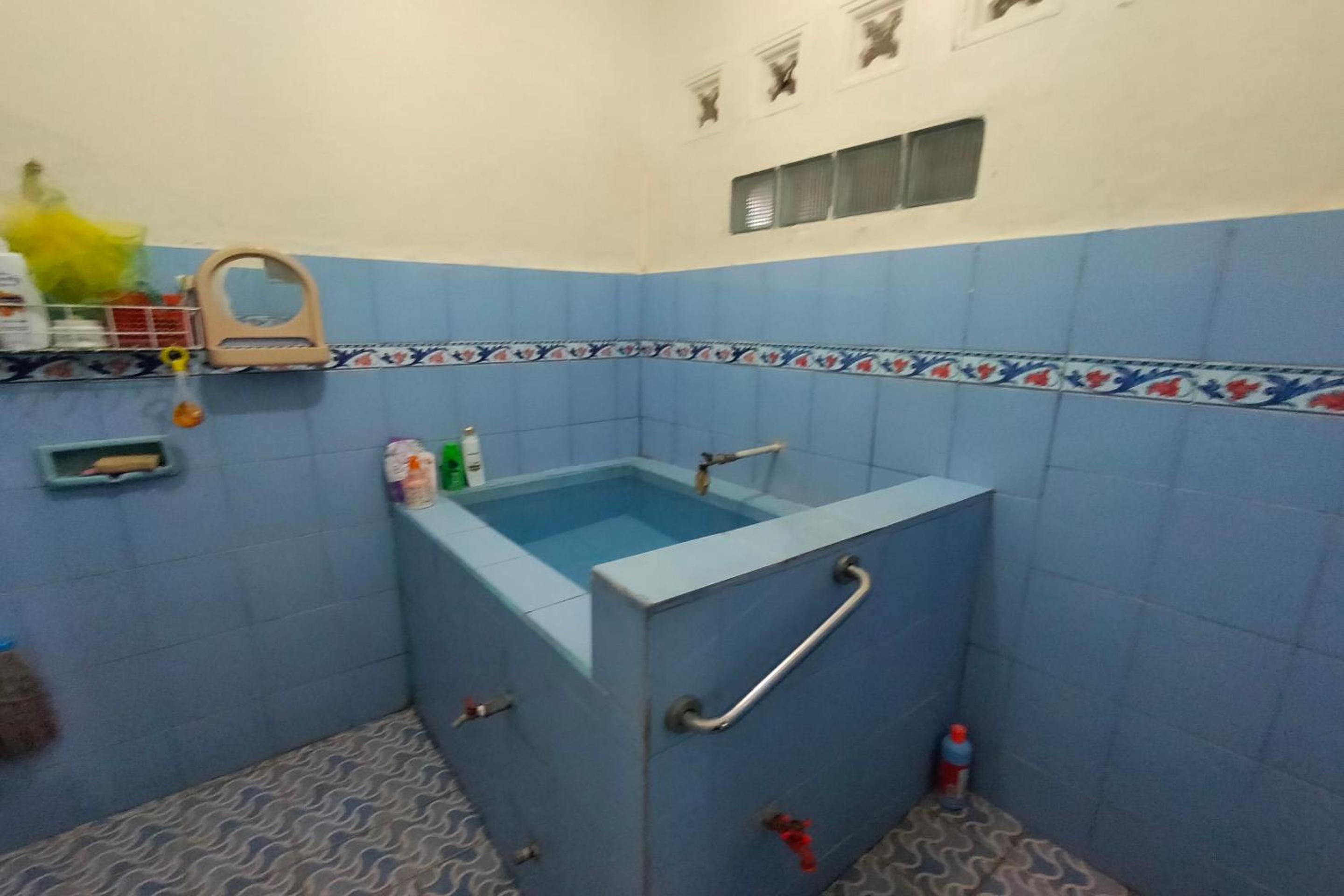 Budget Double Room photo 3