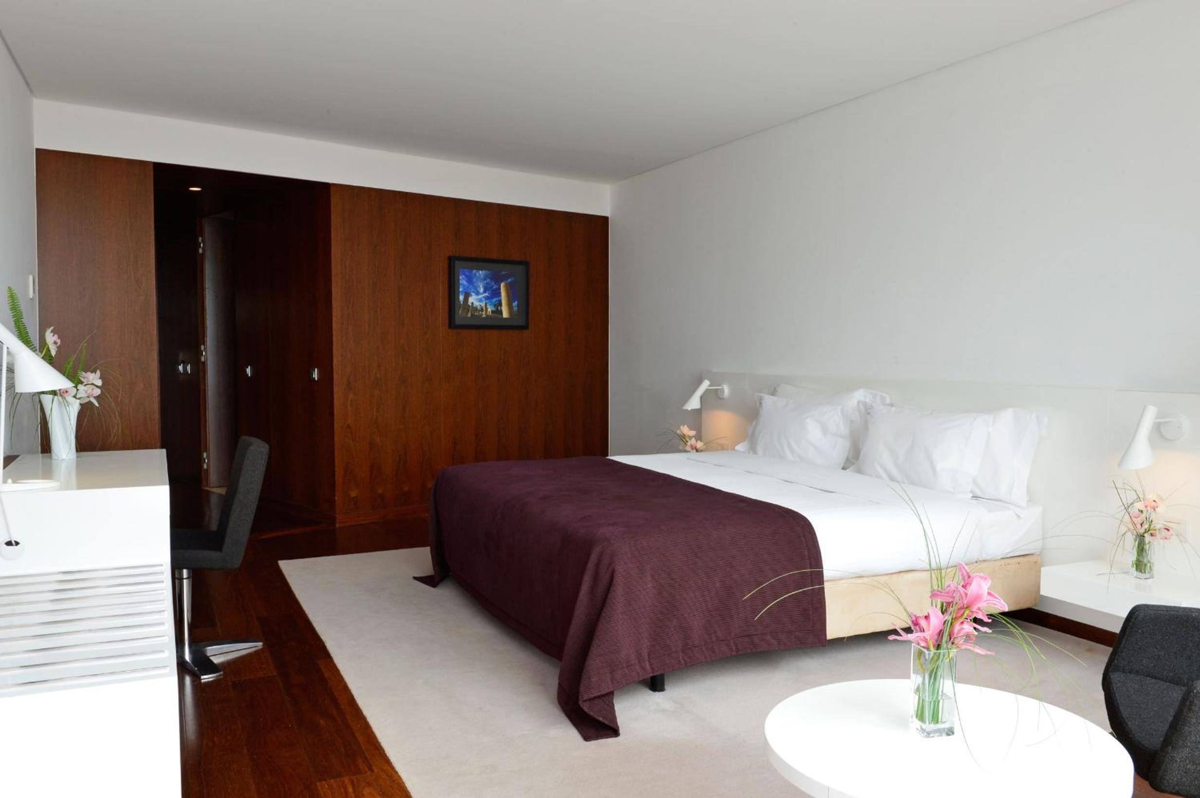 Classic Double or Twin Room - Photo 6