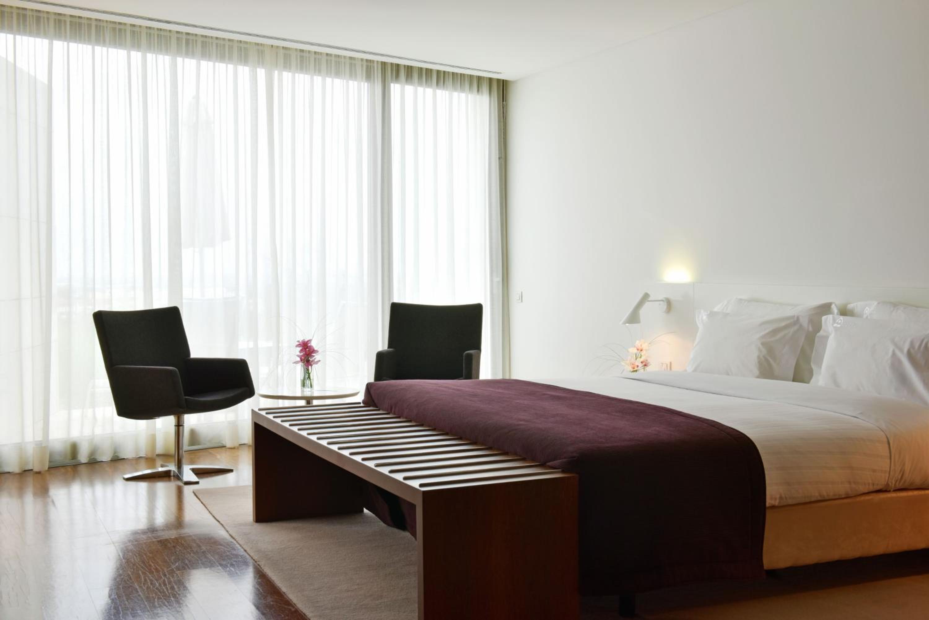 Classic Double or Twin Room - Photo 9