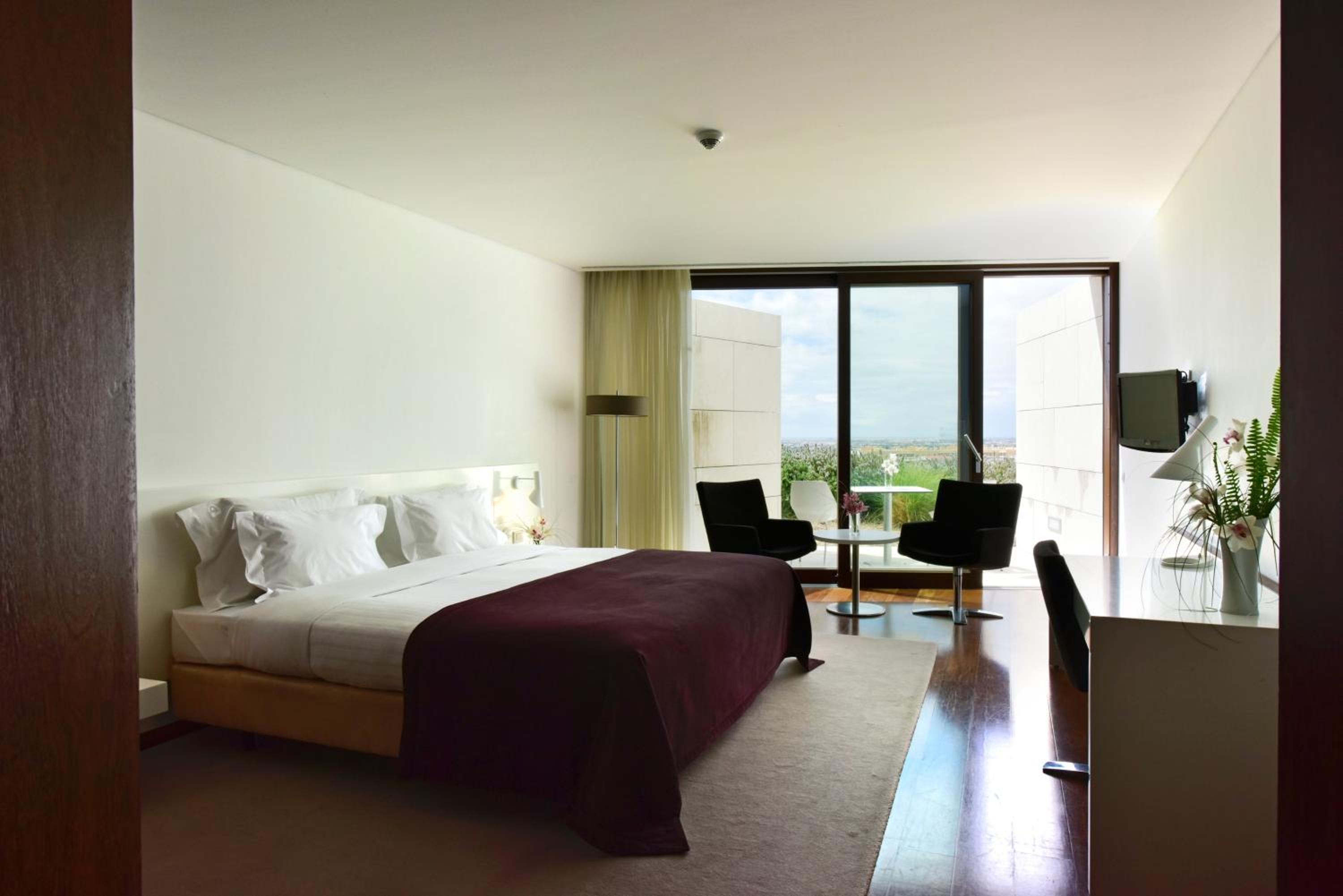 Superior Double or Twin Room - Photo 13