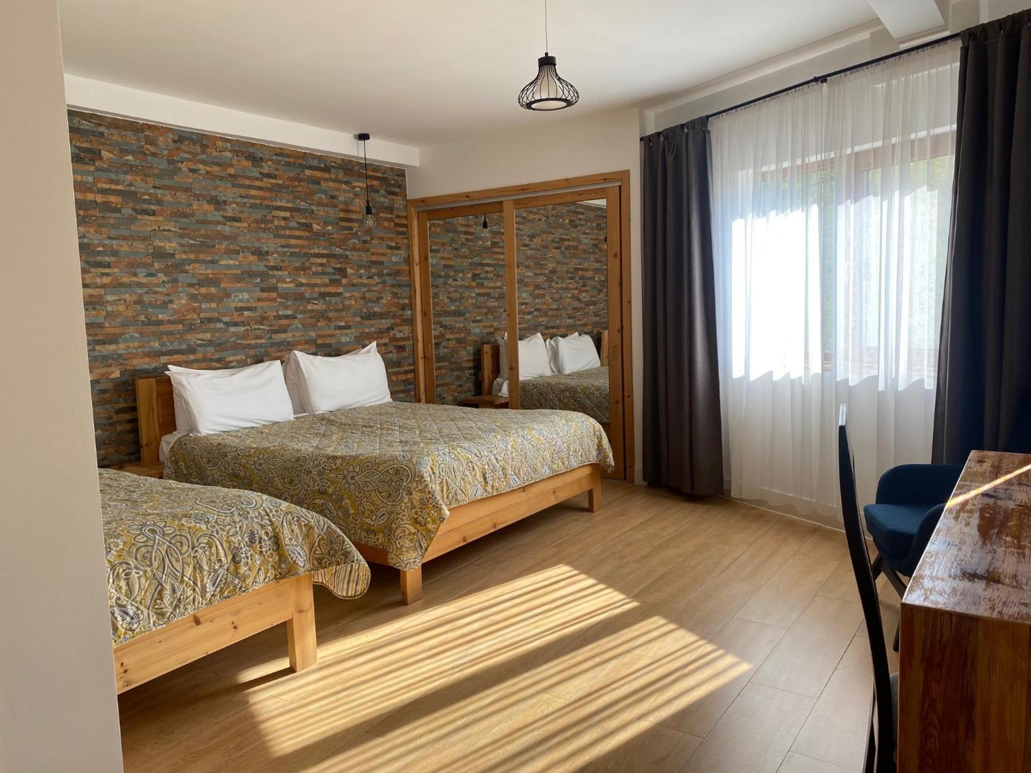 Triple Room - Photo 2