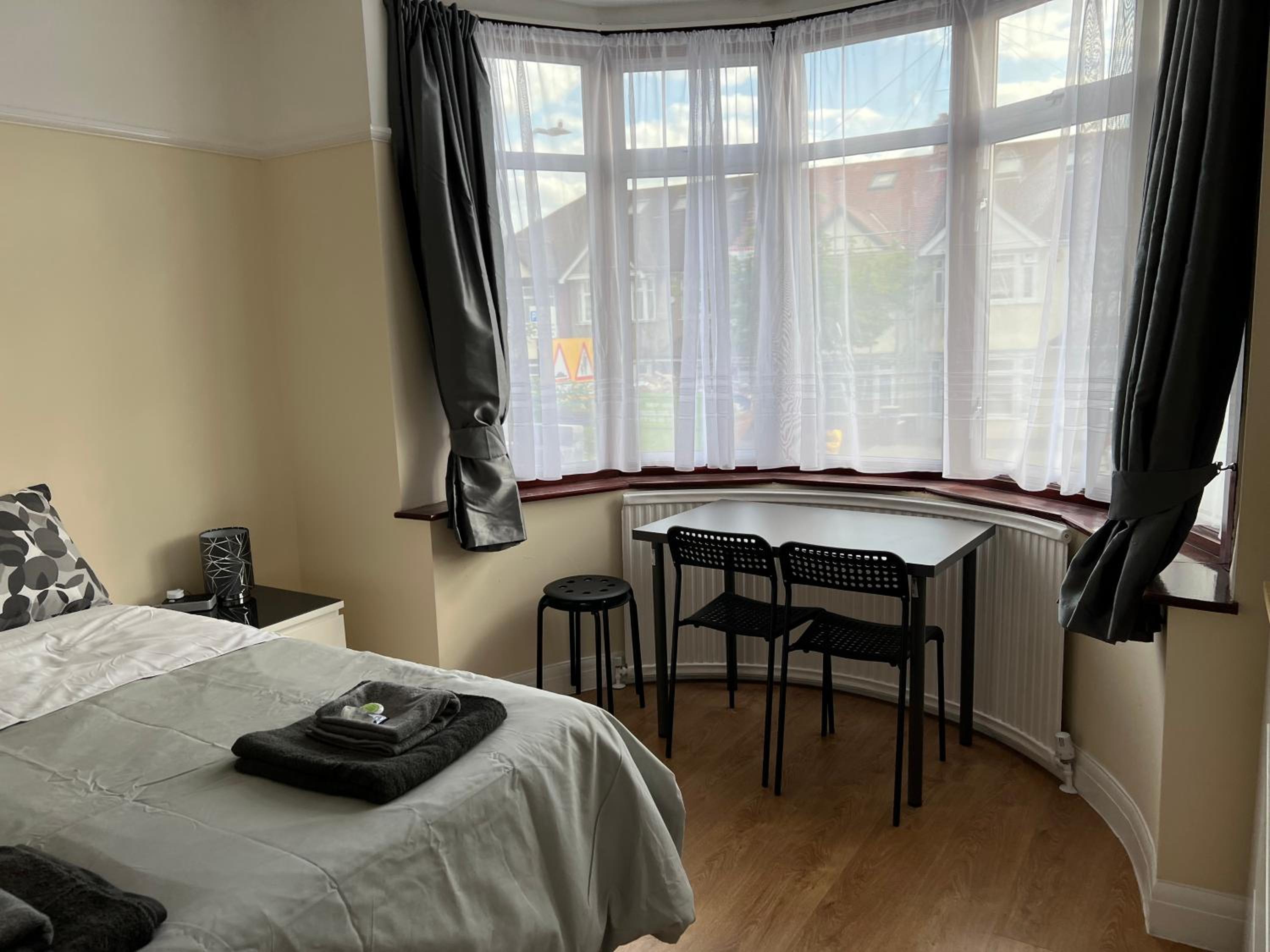 Double Room with Private Bathroom photo 1