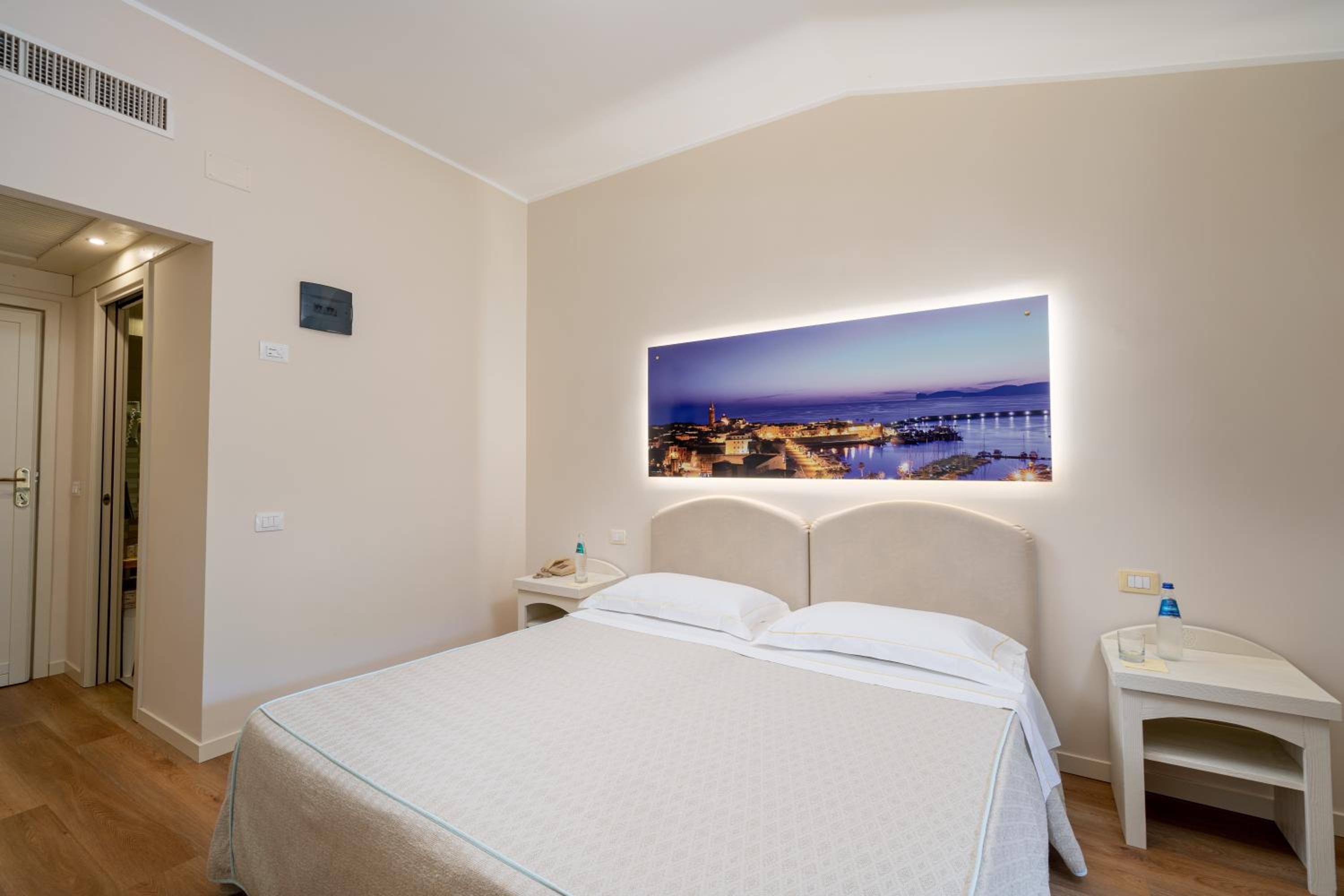 Double Room - Photo 3