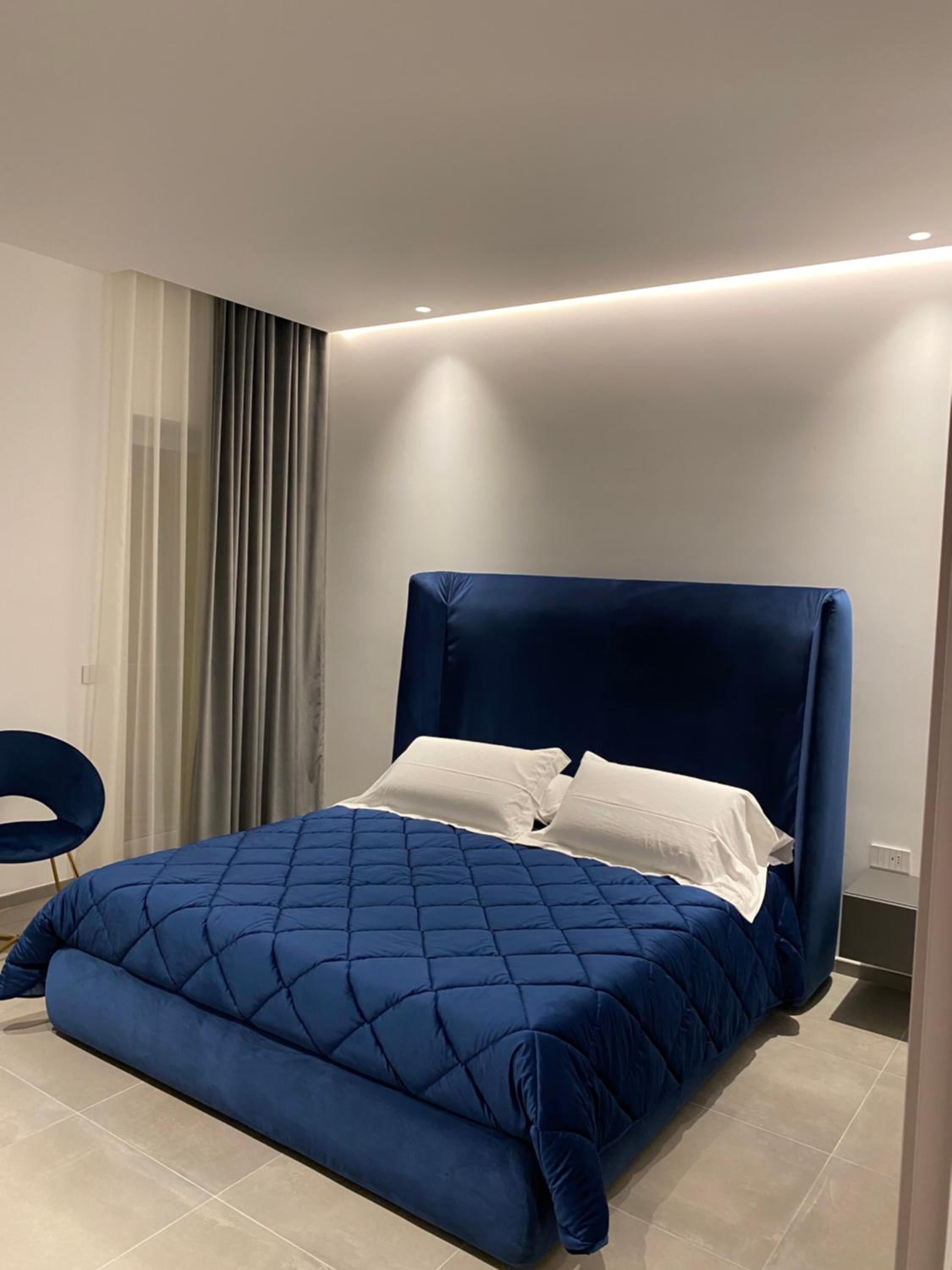 Deluxe King Room photo 2