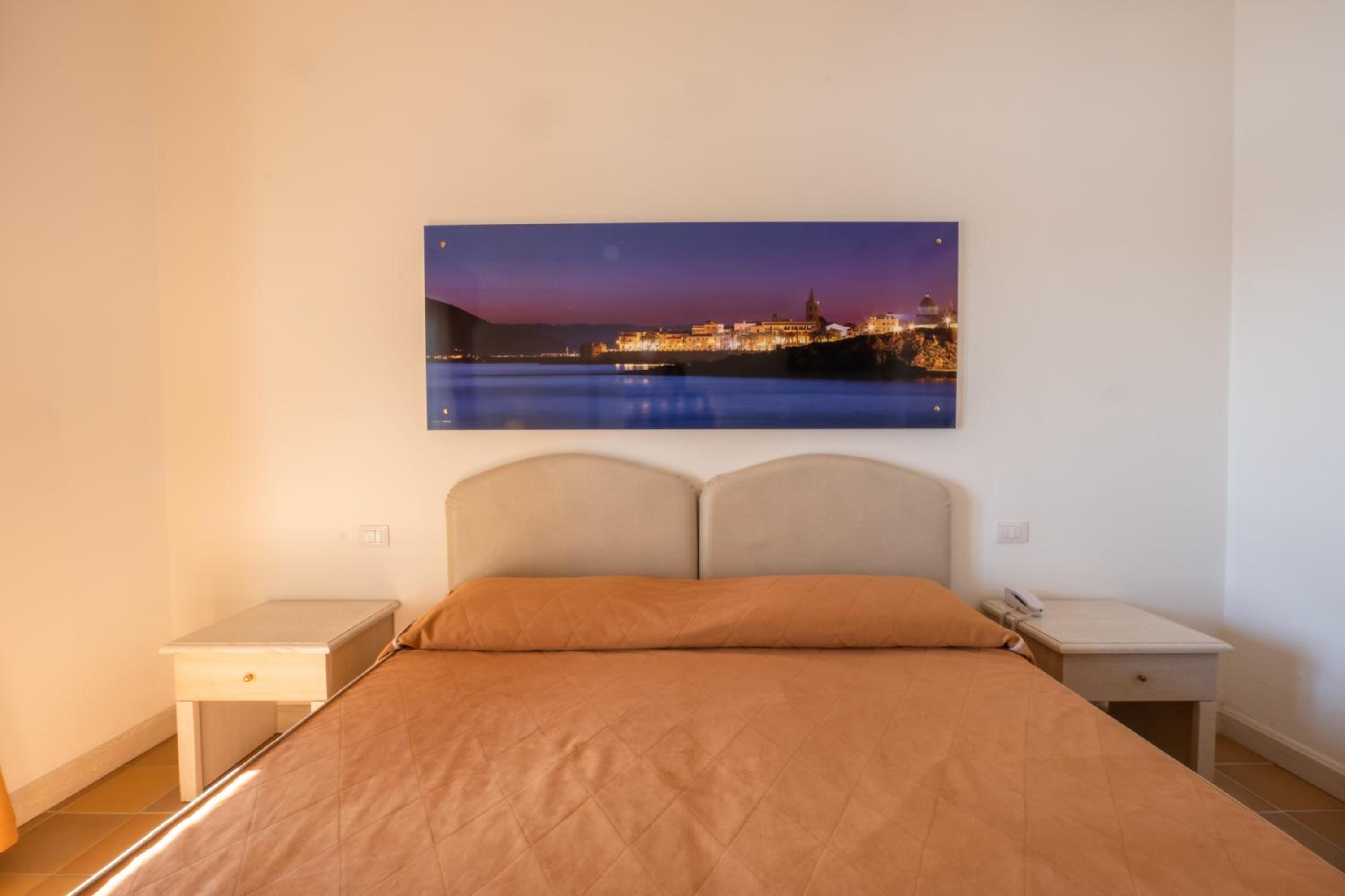 Triple Room With Sea View - Photo 4