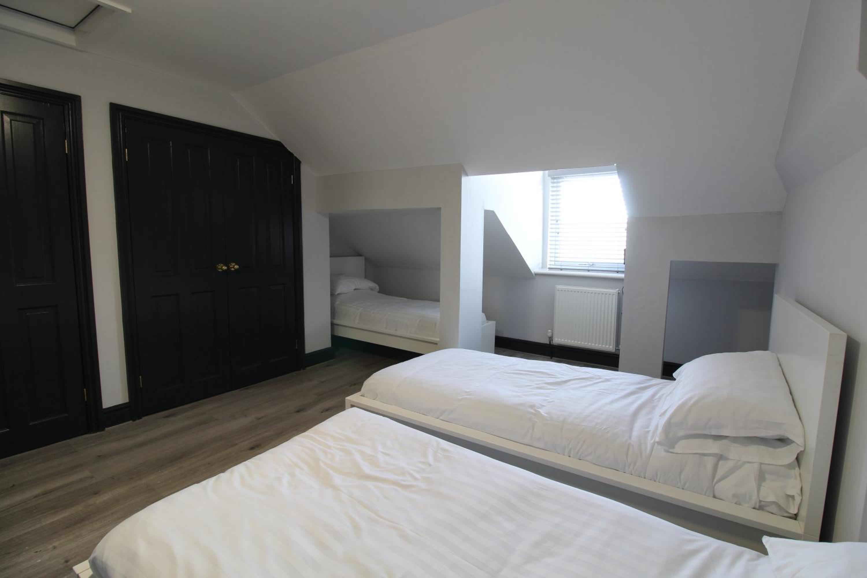 Double Room with Private Bathroom