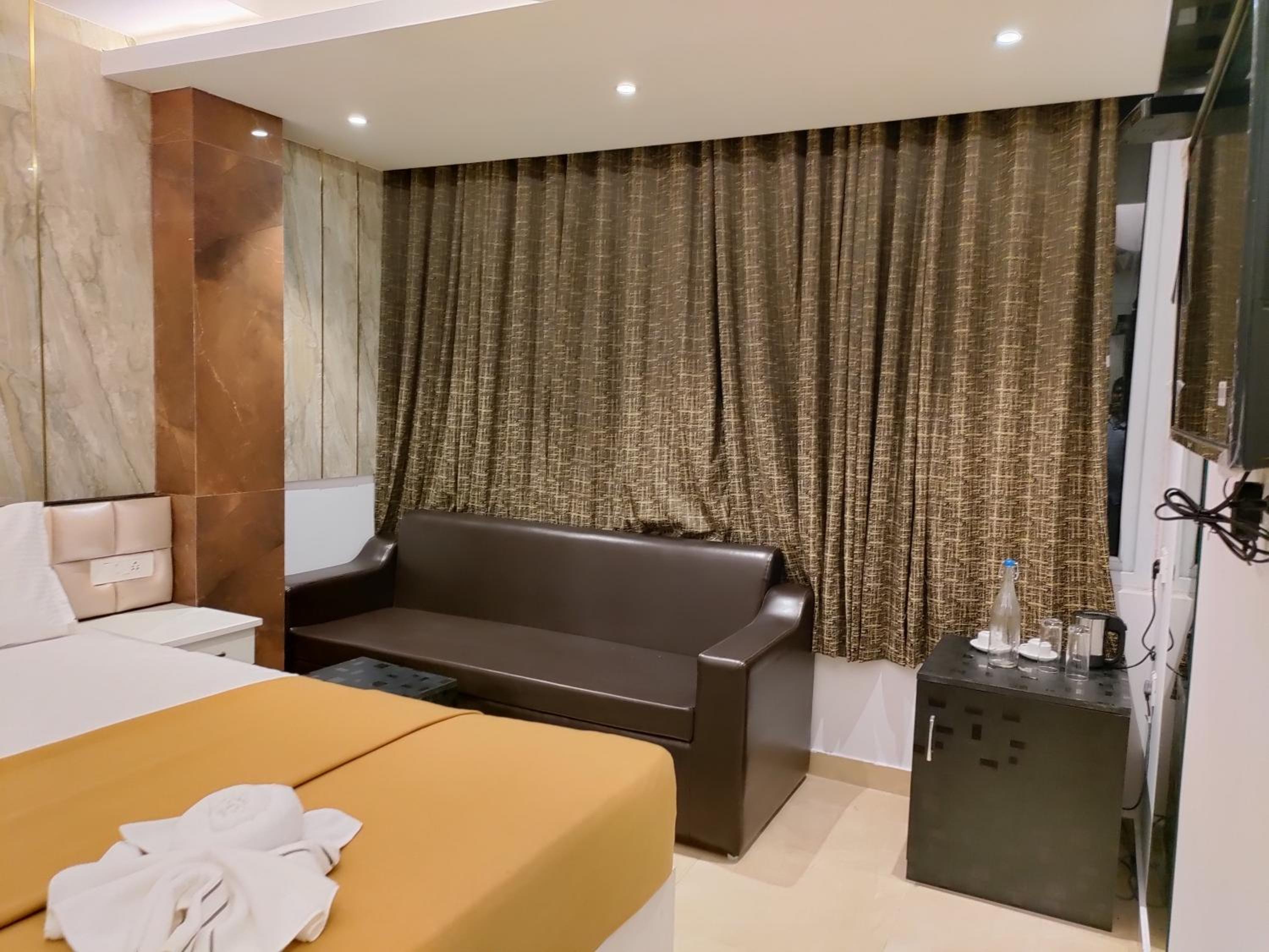 Deluxe Double Room photo 2